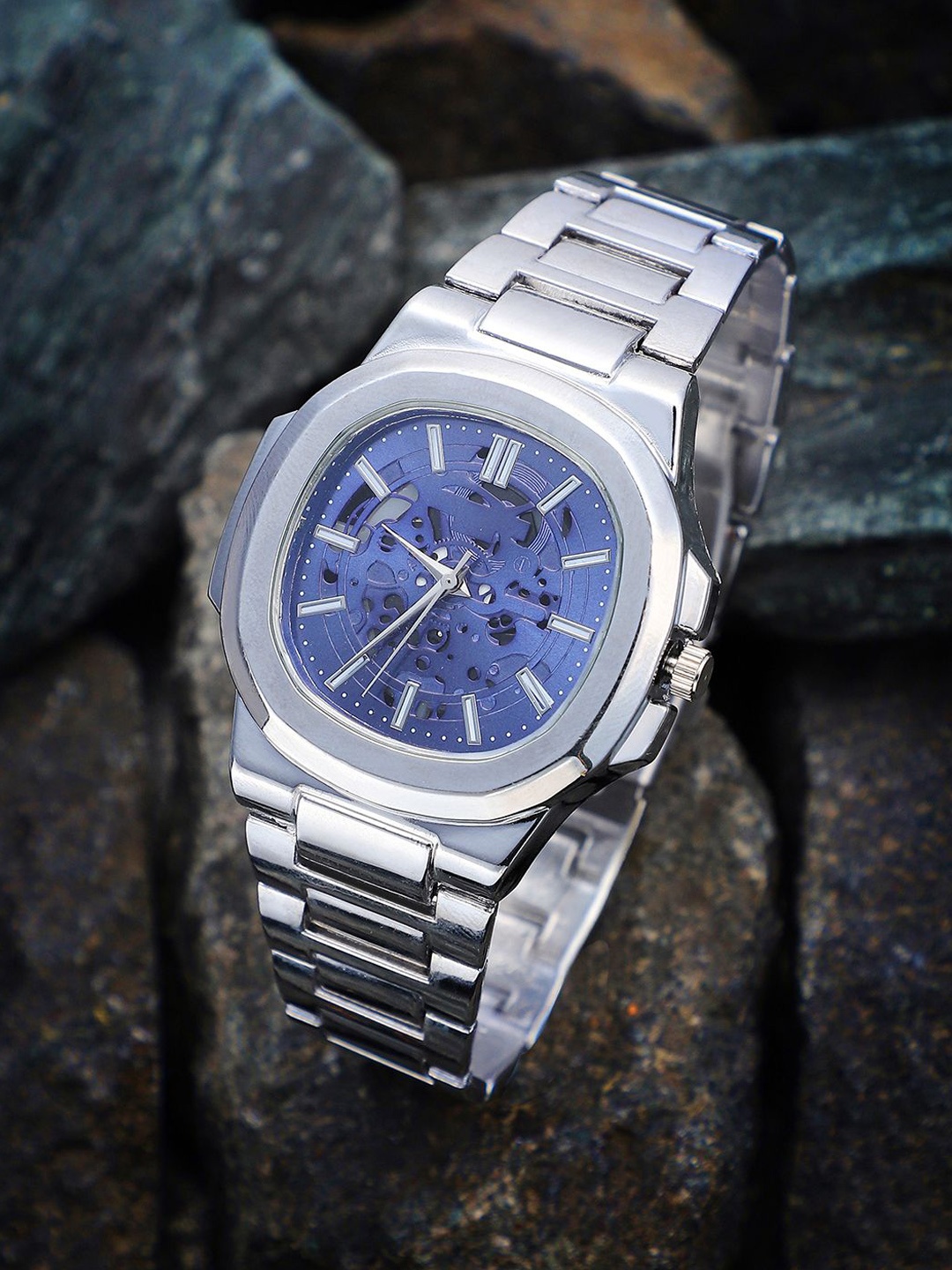 French Accent Men Embellished Dial & Stainless Steel Bracelet Style Straps Analogue Watch SS25_FAWC1023, Silver
French Accent Men Embellished Dial & Stainless Steel Bracelet Style Straps Analogue Watch SS25_FAWC1023, Silver