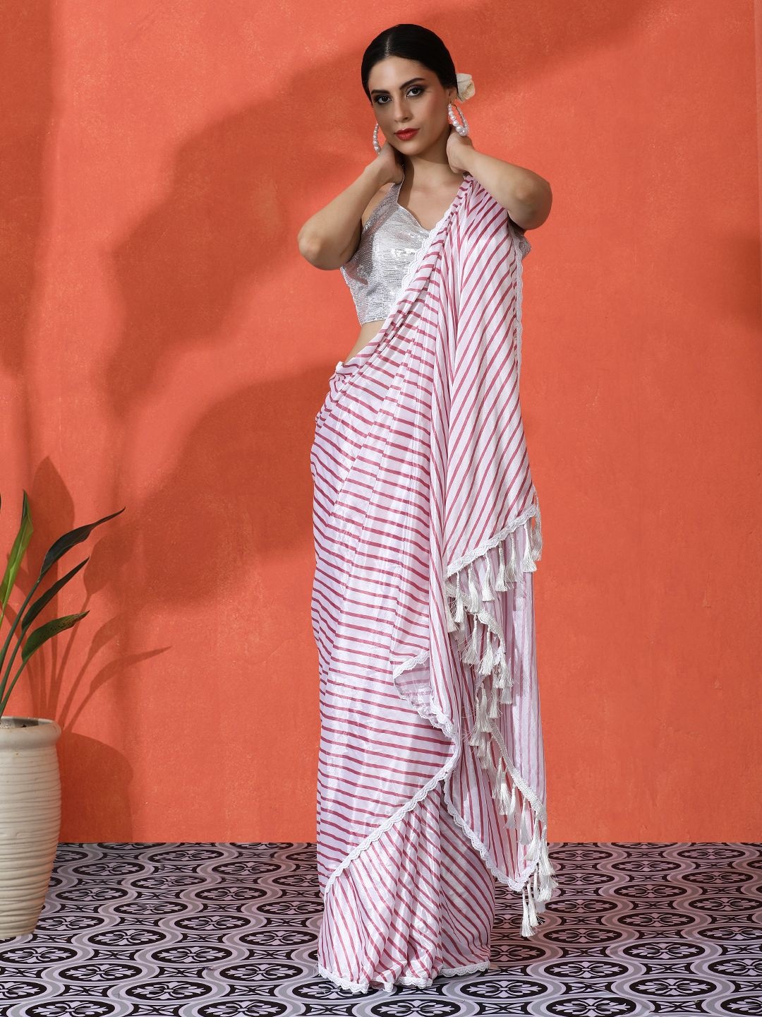 Sangria Embellished Striped Printed Digital Printed Satin Saree With Blouse Piece, White
Sangria Embellished Striped Printed Digital Printed Satin Saree With Blouse Piece, White