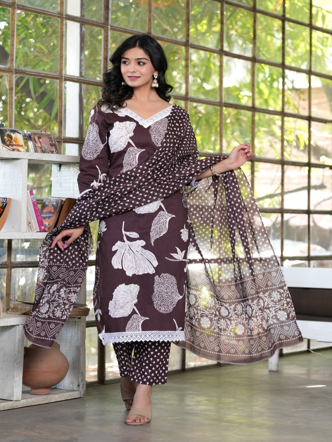 SINGNI Women Floral Embroidered Regular Pure Cotton Kurta with Trousers & With Dupatta, Coffee brown
SINGNI Women Floral Embroidered Regular Pure Cotton Kurta with Trousers & With Dupatta, Coffee brown