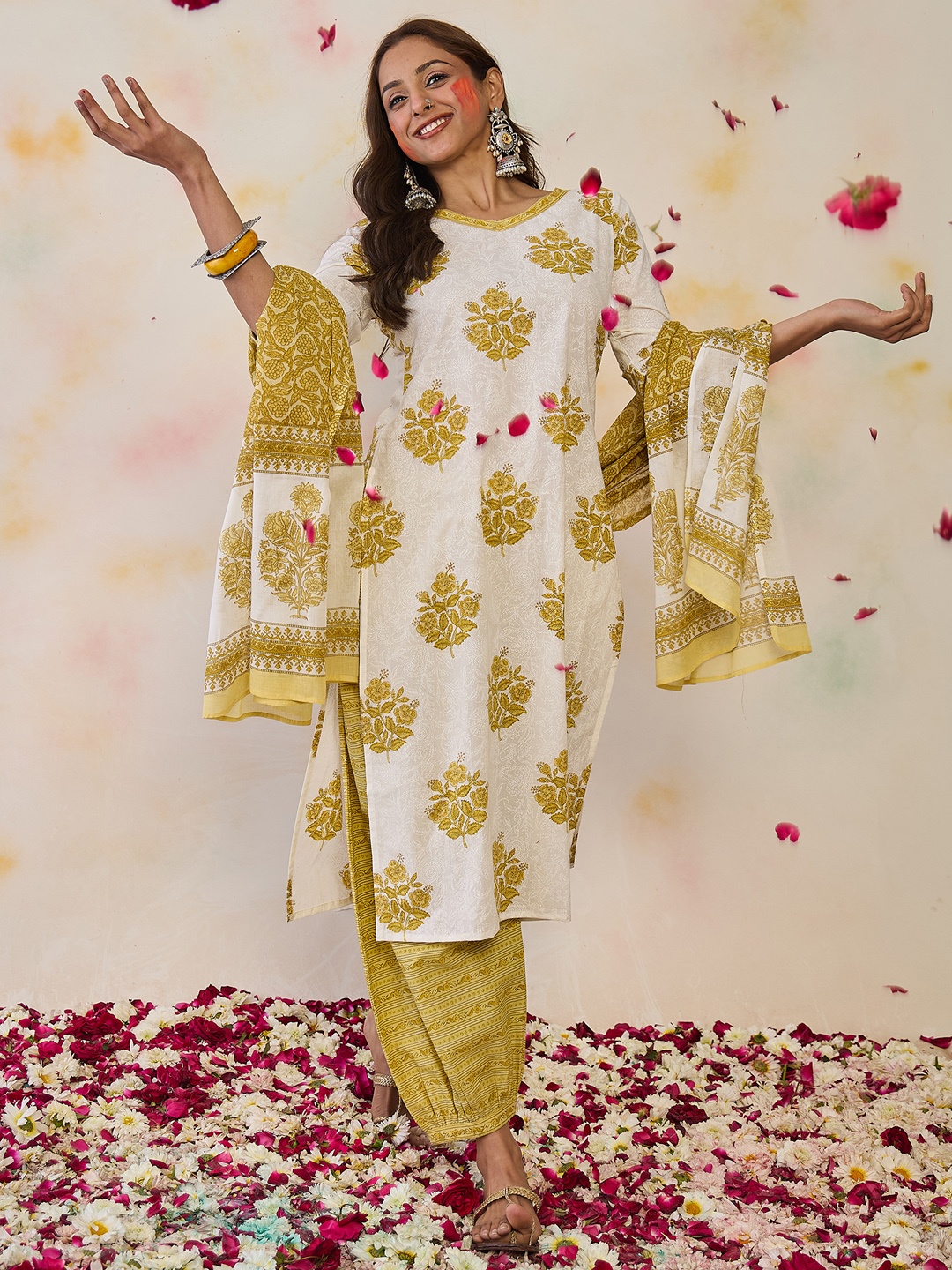 Indo Era Women Ethnic Motifs Printed Regular Pure Cotton Kurta with Salwar & With Dupatta, White
Indo Era Women Ethnic Motifs Printed Regular Pure Cotton Kurta with Salwar & With Dupatta, White