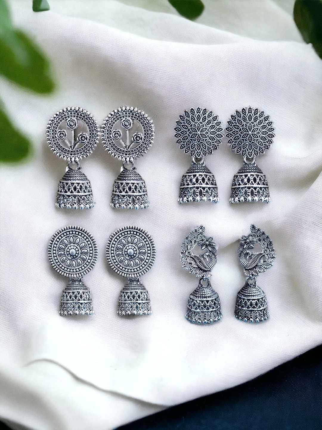 Anouk Set Of 4 Silver Plated Artificial Stones Studded And Beaded Dome Shaped Jhumkas
Anouk Set Of 4 Silver Plated Artificial Stones Studded And Beaded Dome Shaped Jhumkas