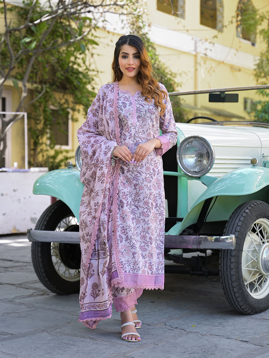Divena Women Floral Printed Regular Pure Cotton Kurta with Trousers & With Dupatta, Purple
Divena Women Floral Printed Regular Pure Cotton Kurta with Trousers & With Dupatta, Purple