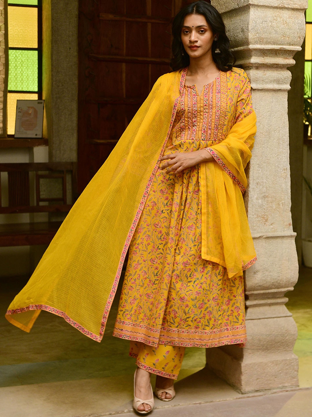 SHILPI HANDICRAFTS Women Floral Printed Regular Kantha Work Pure Cotton Kurta with Palazzos & With Dupatta, Yellow
SHILPI HANDICRAFTS Women Floral Printed Regular Kantha Work Pure Cotton Kurta with Palazzos & With Dupatta, Yellow