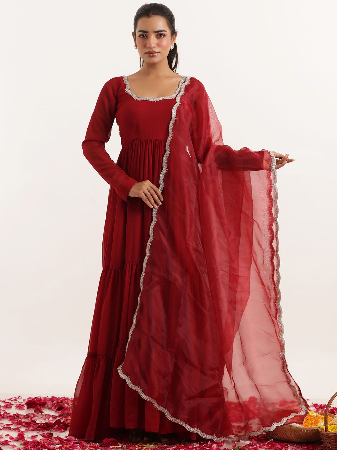 DEASHA INDIA Women Embroidered Regular Thread Work Kurta with Trousers & With Dupatta, Maroon
DEASHA INDIA Women Embroidered Regular Thread Work Kurta with Trousers & With Dupatta, Maroon