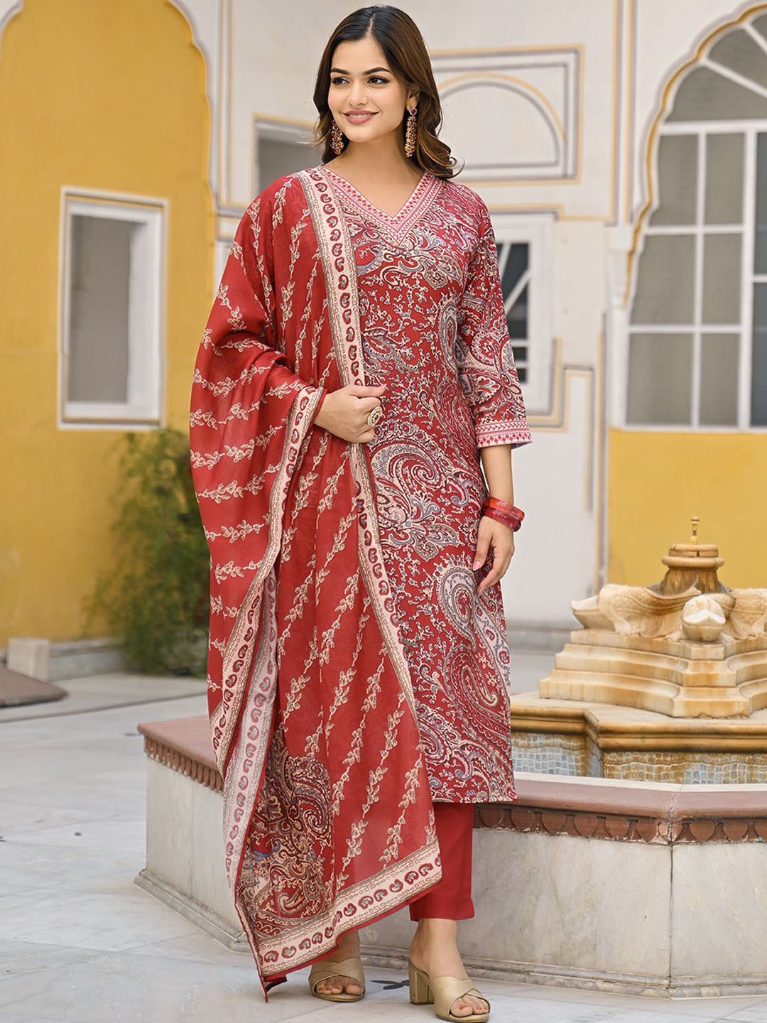 AHIKA Women Paisley Printed Regular Kurta With Trousers & Dupatta, Red
AHIKA Women Paisley Printed Regular Kurta With Trousers & Dupatta, Red