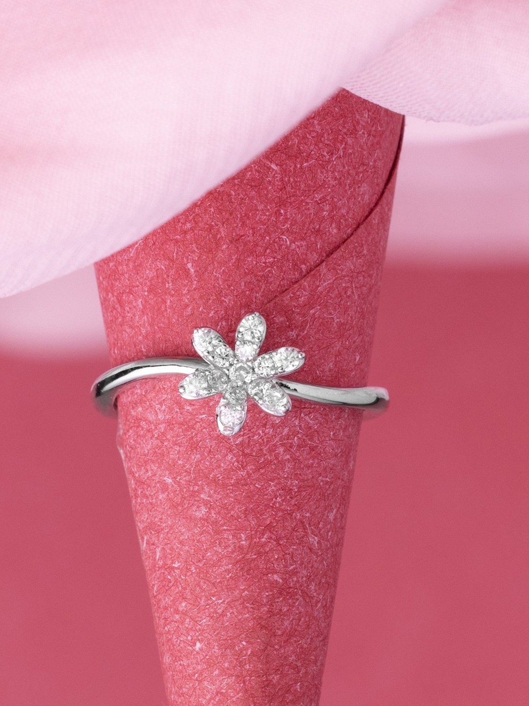 LIORA 925 Silver Jewellery Sterling Silver Rhodium Plated Adjustable Flower Finger Ring
LIORA 925 Silver Jewellery Sterling Silver Rhodium Plated Adjustable Flower Finger Ring