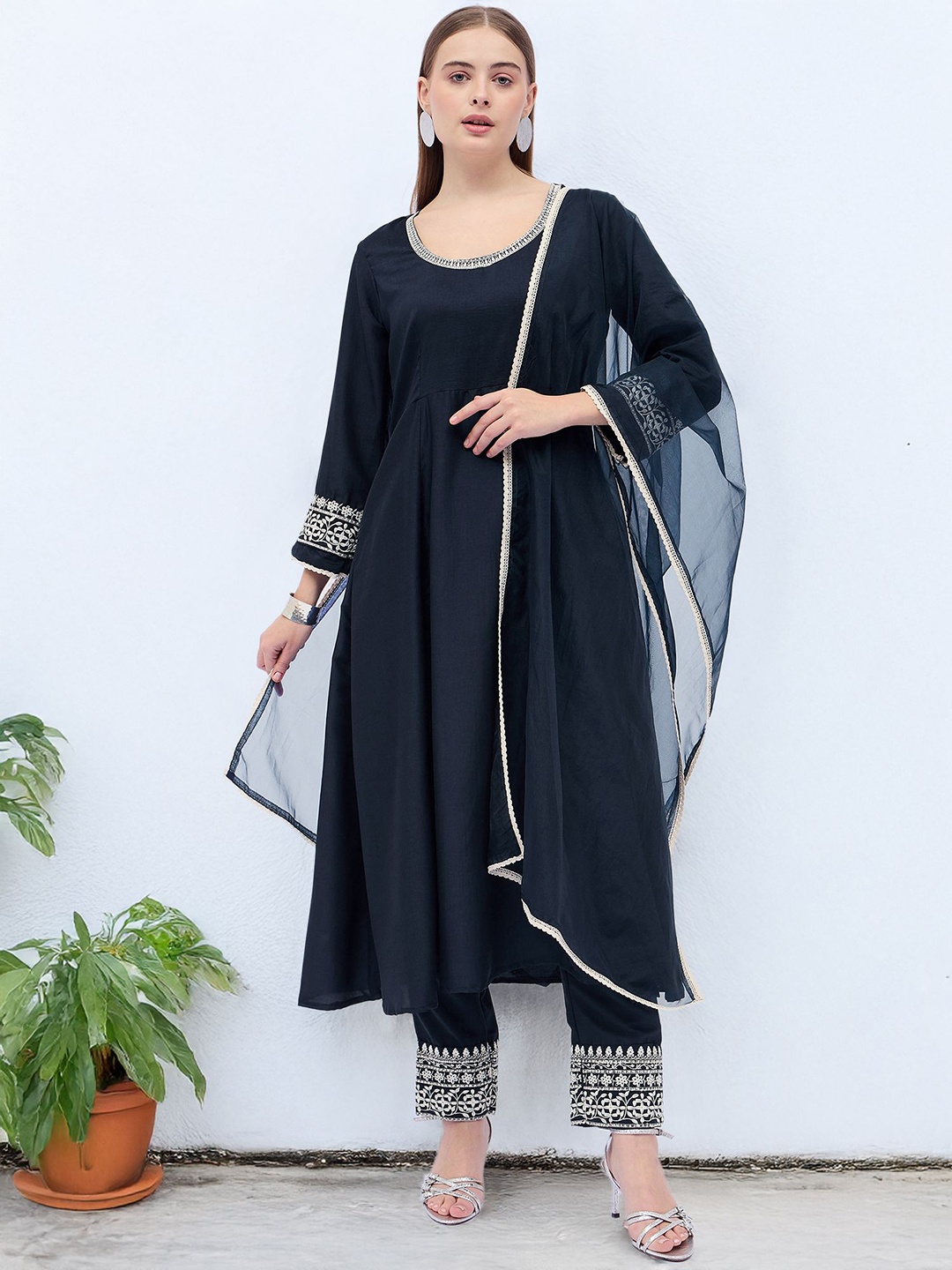 all about you Women Embroidered Regular Kurta with Trousers & With Dupatta, Blue
all about you Women Embroidered Regular Kurta with Trousers & With Dupatta, Blue