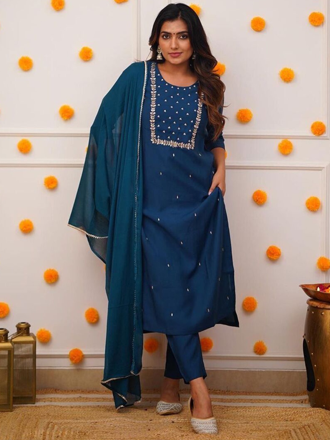 Piludi Floral Embroidered Thread Work Round Neck Kurta with Trousers & Dupatta, Blue
Piludi Floral Embroidered Thread Work Round Neck Kurta with Trousers & Dupatta, Blue