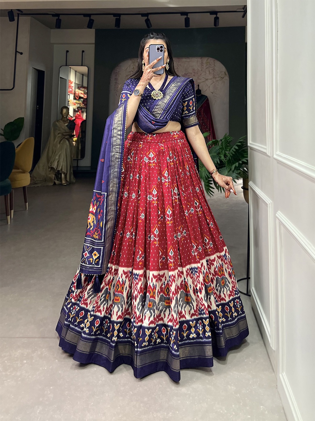 RADHVI BIZ Printed Kalamkari Ready to Wear Lehenga & Unstitched Blouse With Dupatta, Red
RADHVI BIZ Printed Kalamkari Ready to Wear Lehenga & Unstitched Blouse With Dupatta, Red