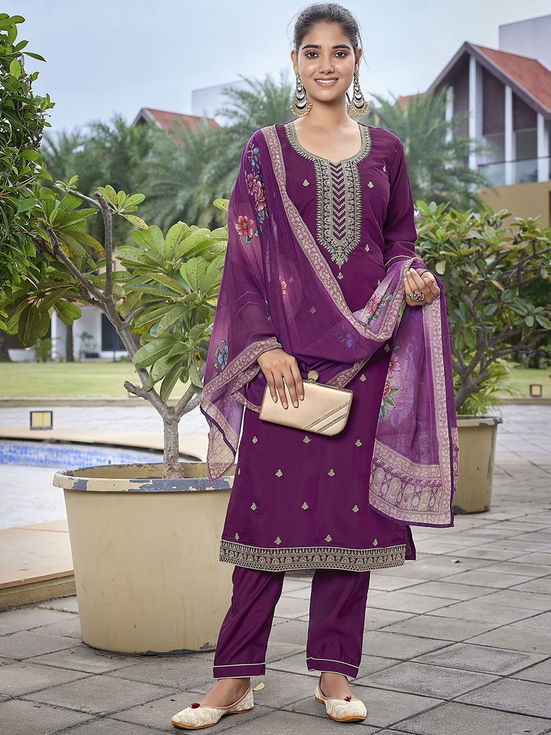 HERE&NOW Women Embroidered Regular Thread Work Kurta with Trousers & With Dupatta, Purple
HERE&NOW Women Embroidered Regular Thread Work Kurta with Trousers & With Dupatta, Purple
