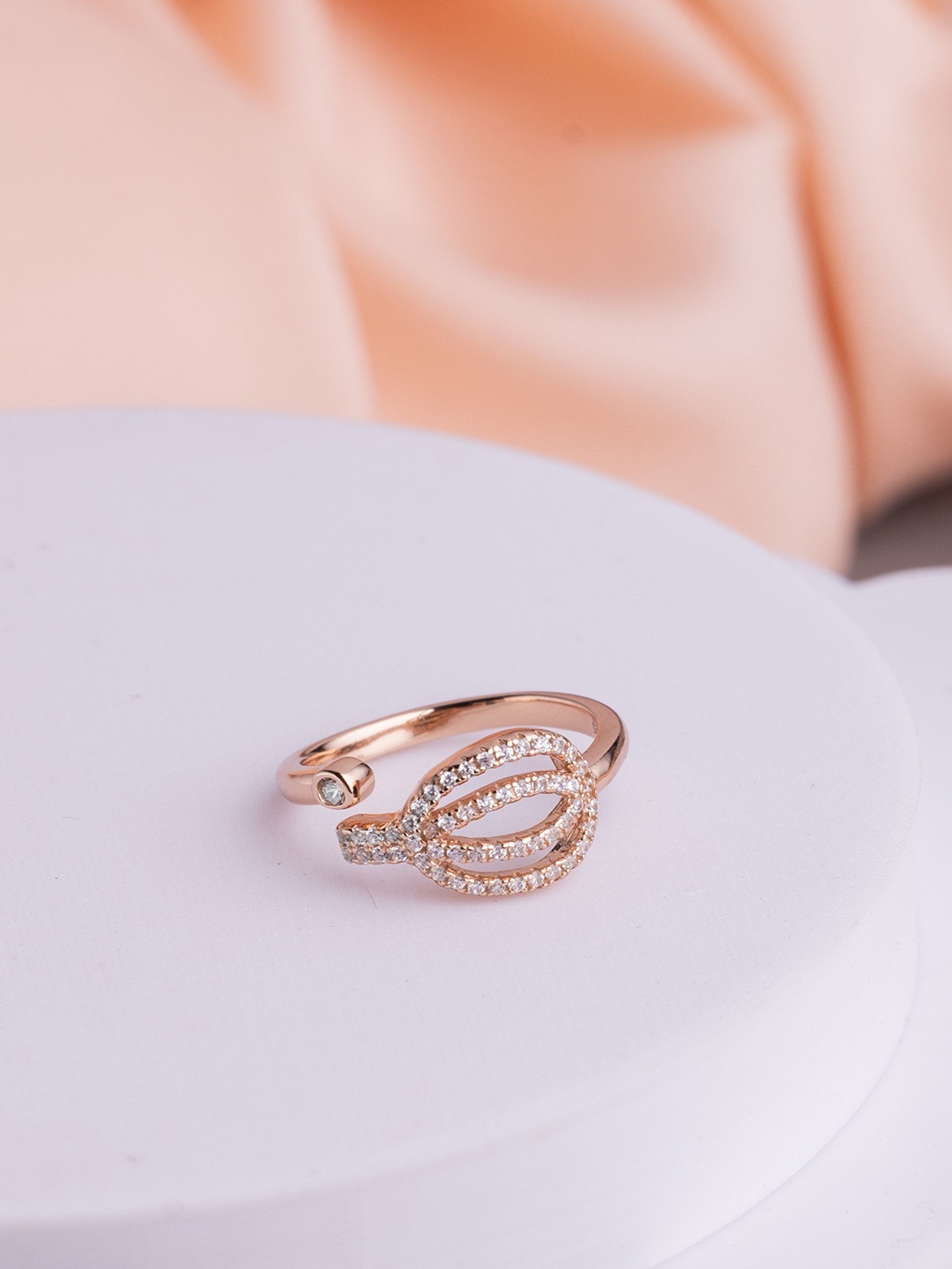 LIORA 925 Silver Jewellery Sterling Silver Rosegold Plated Adjustable Finger Ring, Rose gold
LIORA 925 Silver Jewellery Sterling Silver Rosegold Plated Adjustable Finger Ring, Rose gold