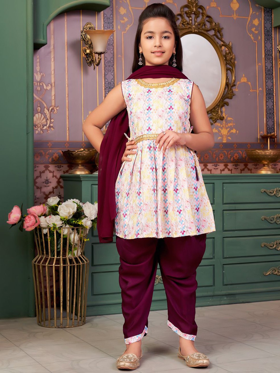 Aarika Girls Ethnic Motifs Printed Pleated Kurta with Patiala & With Dupatta, Purple
Aarika Girls Ethnic Motifs Printed Pleated Kurta with Patiala & With Dupatta, Purple