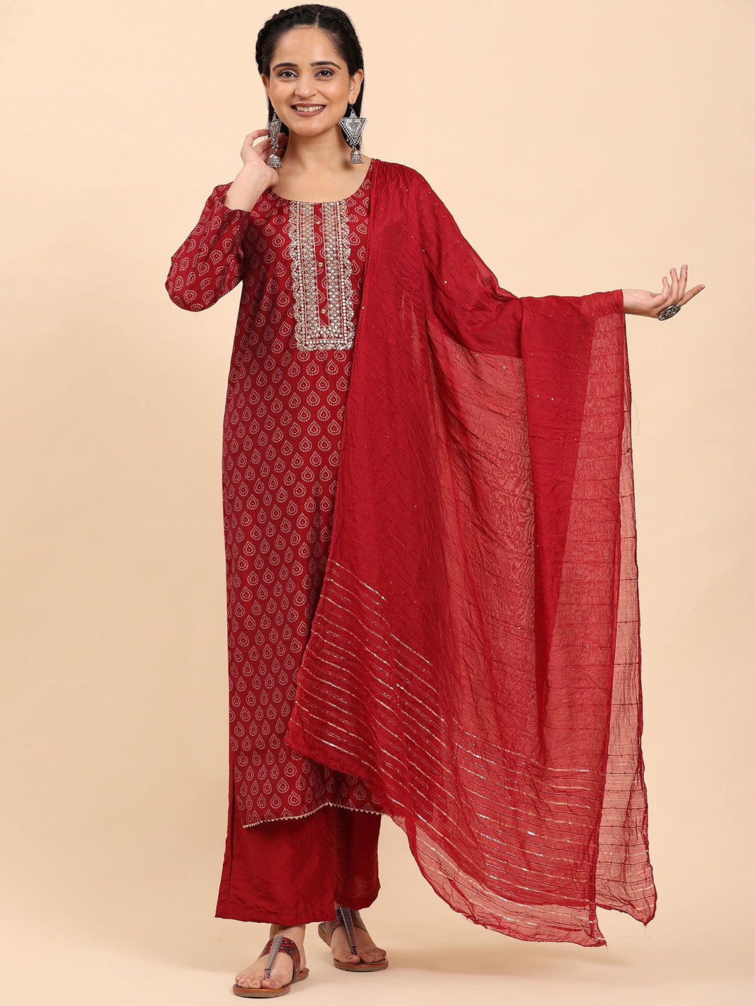 Mamicha Women Ethnic Motifs Printed Regular Pure Cotton Kurta with Palazzos & With Dupatta, Maroon
Mamicha Women Ethnic Motifs Printed Regular Pure Cotton Kurta with Palazzos & With Dupatta, Maroon