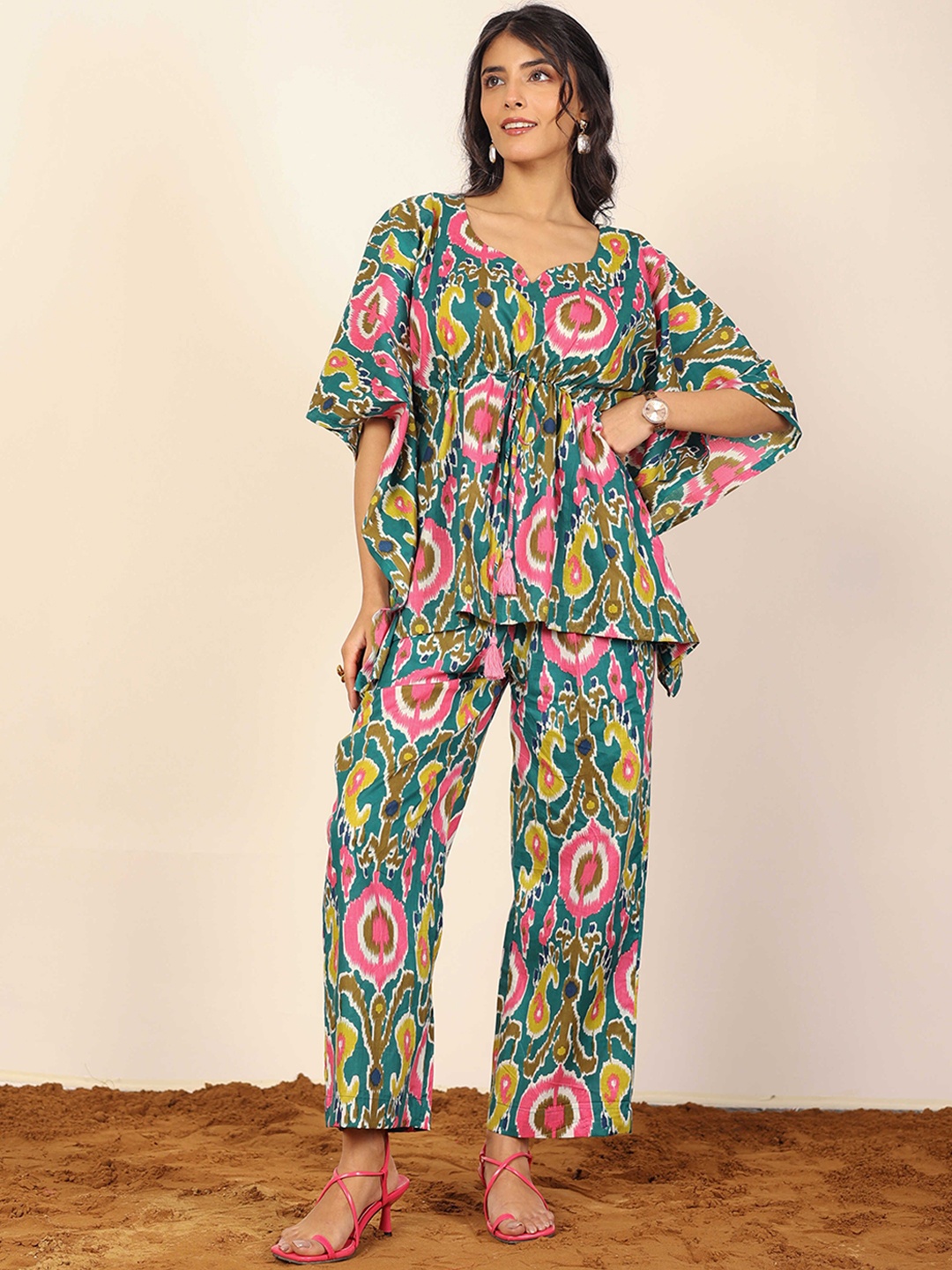 KAORI BY SHREYA AGARWAL Printed Pure Cotton Sweet Heart Neck Top With Trousers Co-Ords, Green
KAORI BY SHREYA AGARWAL Printed Pure Cotton Sweet Heart Neck Top With Trousers Co-Ords, Green