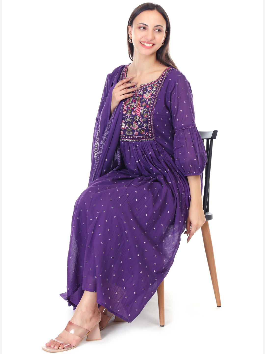 JAITRA APPARELS Women Floral Embroidered Regular Thread Work Pure Cotton Kurta with Trousers & With Dupatta, Purple
JAITRA APPARELS Women Floral Embroidered Regular Thread Work Pure Cotton Kurta with Trousers & With Dupatta, Purple