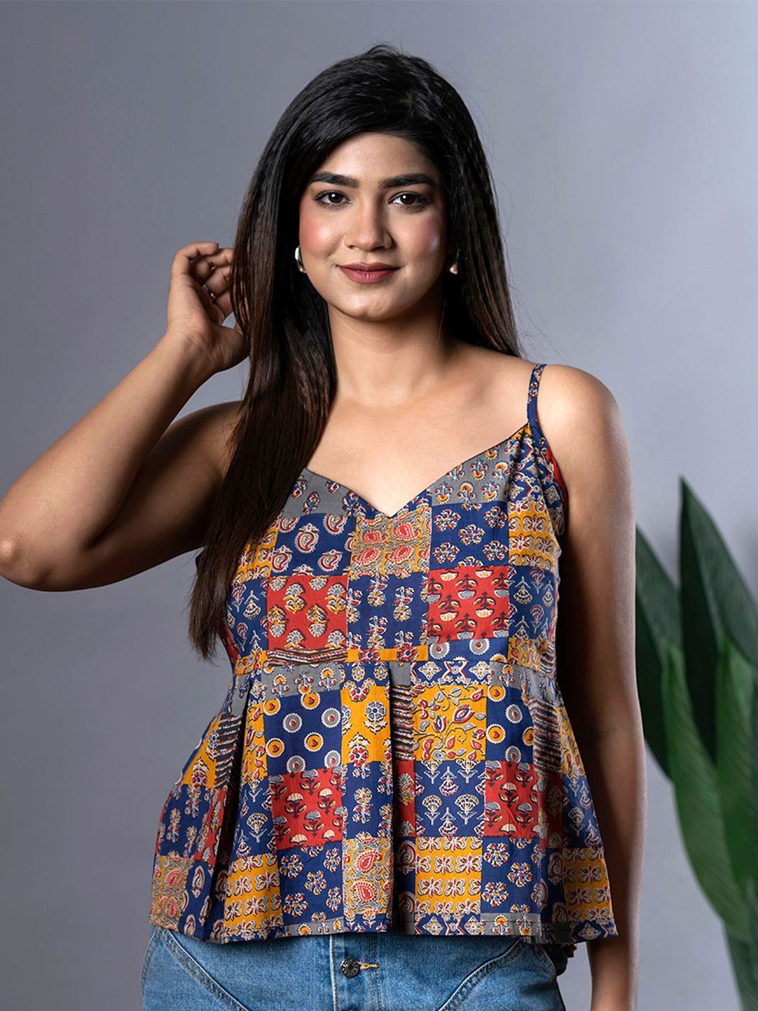 The Roadster Lifestyle Co Ethnic Printed Sleeveless Pure Cotton Peplum Crop Top, Blue
The Roadster Lifestyle Co Ethnic Printed Sleeveless Pure Cotton Peplum Crop Top, Blue