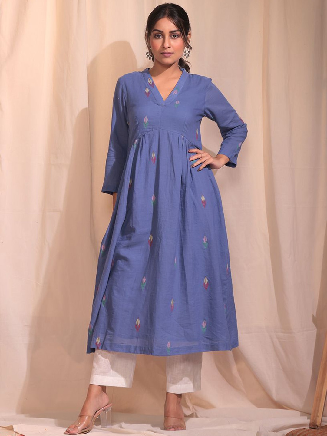 Sutra Art of Clothing Women Regular Pure Cotton Kurta with Palazzos, Blue
Sutra Art of Clothing Women Regular Pure Cotton Kurta with Palazzos, Blue
