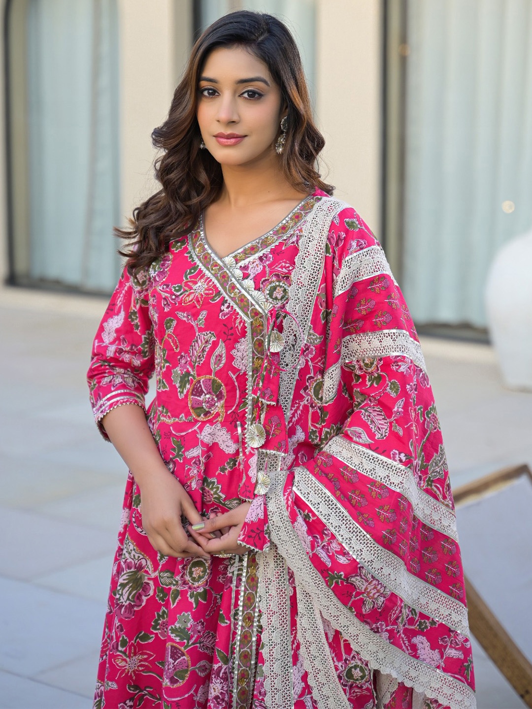 Varanga Women Floral Printed Angrakha Gotta Patti Pure Cotton Kurta with Trousers & With Dupatta, Pink
Varanga Women Floral Printed Angrakha Gotta Patti Pure Cotton Kurta with Trousers & With Dupatta, Pink