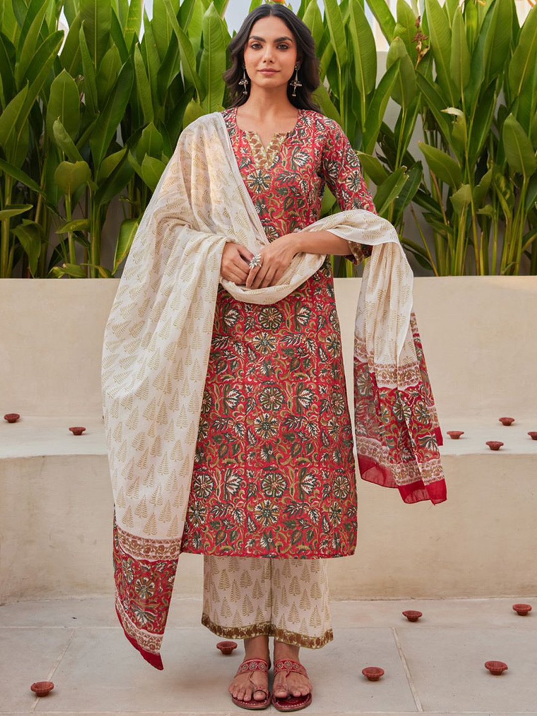 The Ethnic Label Floral Block Printed Pure Cotton Straight Kurta With Trouser & Dupatta, Red
The Ethnic Label Floral Block Printed Pure Cotton Straight Kurta With Trouser & Dupatta, Red