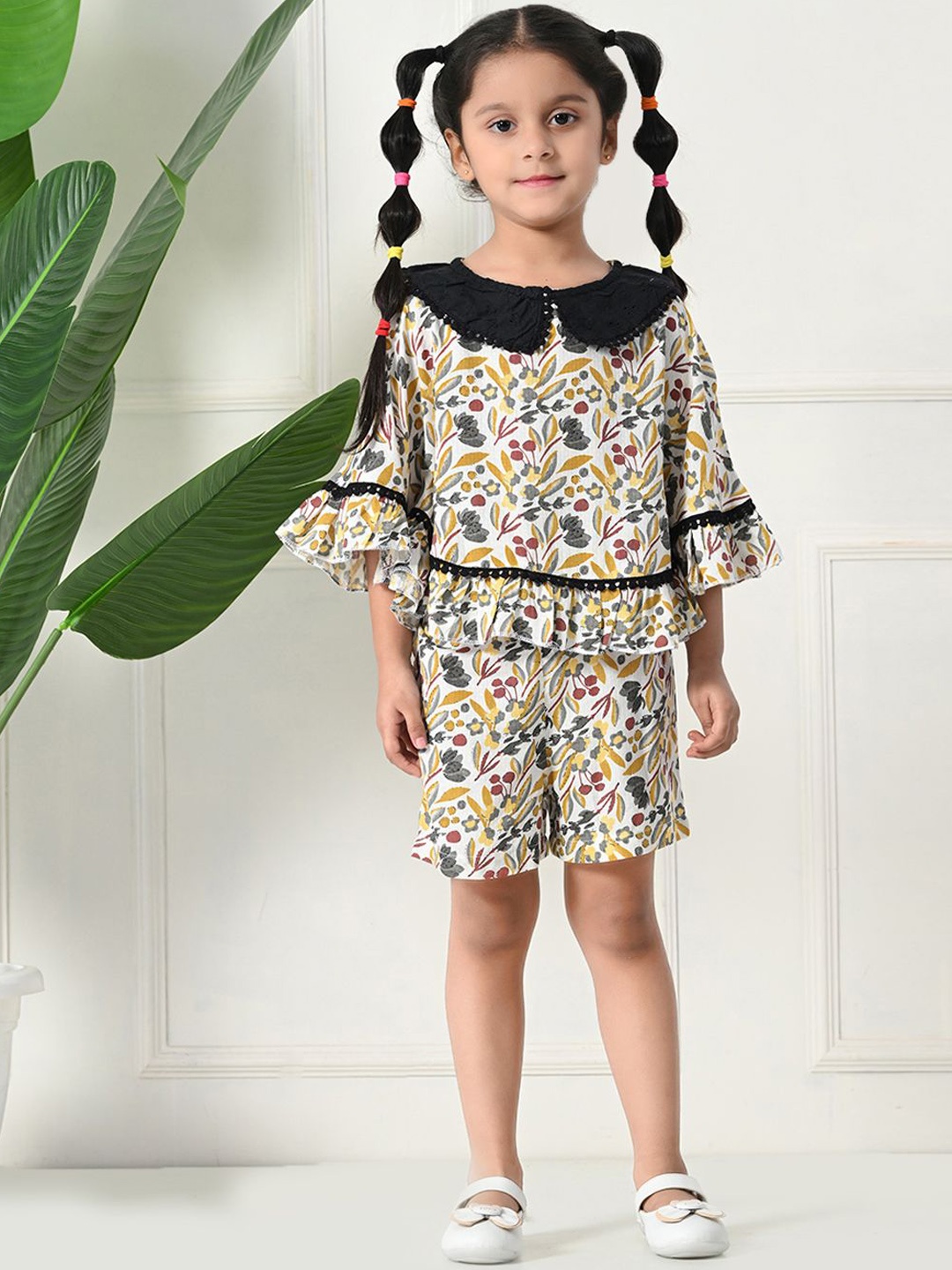 BAESD Girls Floral Printed Peter Pan Collar Flared Sleeves Pure Cotton Top With Trousers, Black
BAESD Girls Floral Printed Peter Pan Collar Flared Sleeves Pure Cotton Top With Trousers, Black