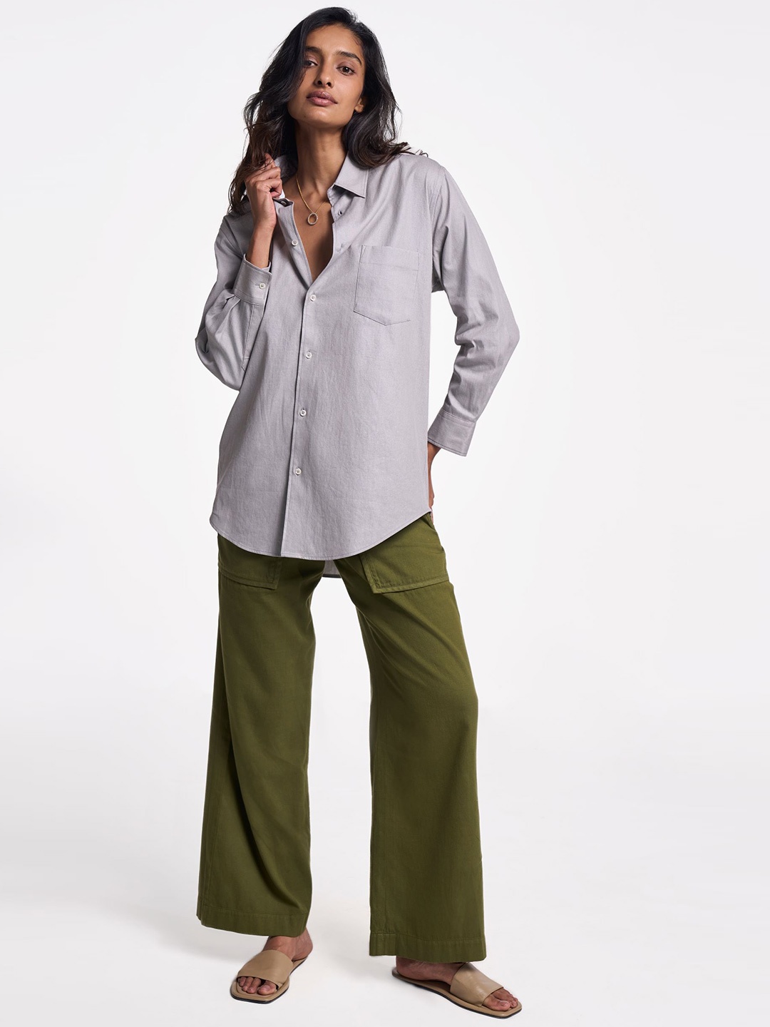 Terra Luna Women Smart Oversized Fit Spread Collar Solid Cotton Casual Shirt, Grey
Terra Luna Women Smart Oversized Fit Spread Collar Solid Cotton Casual Shirt, Grey