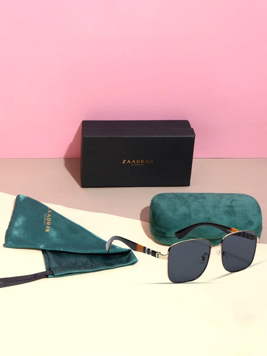 ZAADRAN Unisex Wayfarer Sunglasses with Polarised and UV Protected Lens BURBER-BLACK-
ZAADRAN Unisex Wayfarer Sunglasses with Polarised and UV Protected Lens BURBER-BLACK-