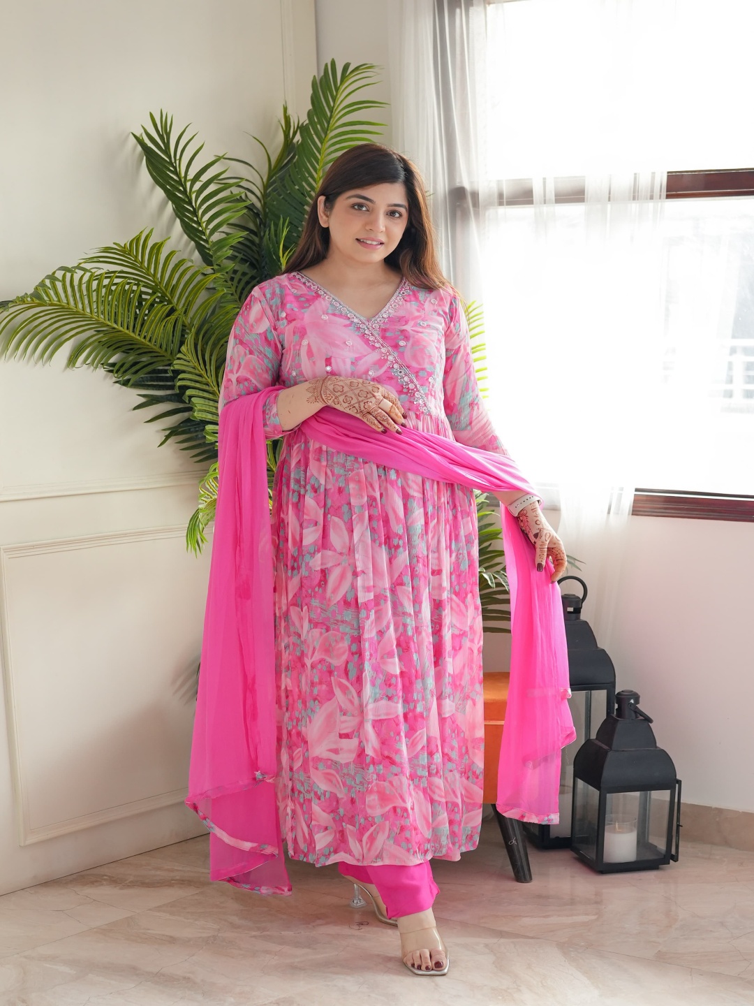 ZIBLON Floral Printed Silk Georgette V-Neck Anarkali Kurta With Trousers And Dupatta, Pink
ZIBLON Floral Printed Silk Georgette V-Neck Anarkali Kurta With Trousers And Dupatta, Pink