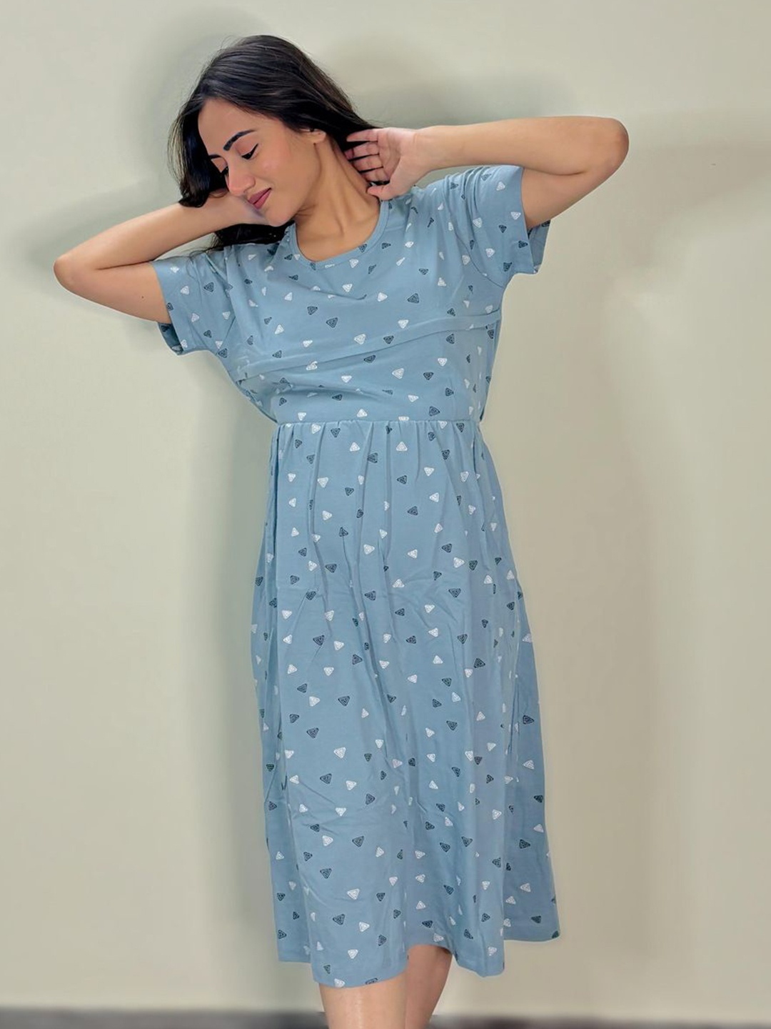 SWEET MOON Geometric Printed Round Neck Pure Cotton Maternity Midi Nightdress, Blue
SWEET MOON Geometric Printed Round Neck Pure Cotton Maternity Midi Nightdress, Blue