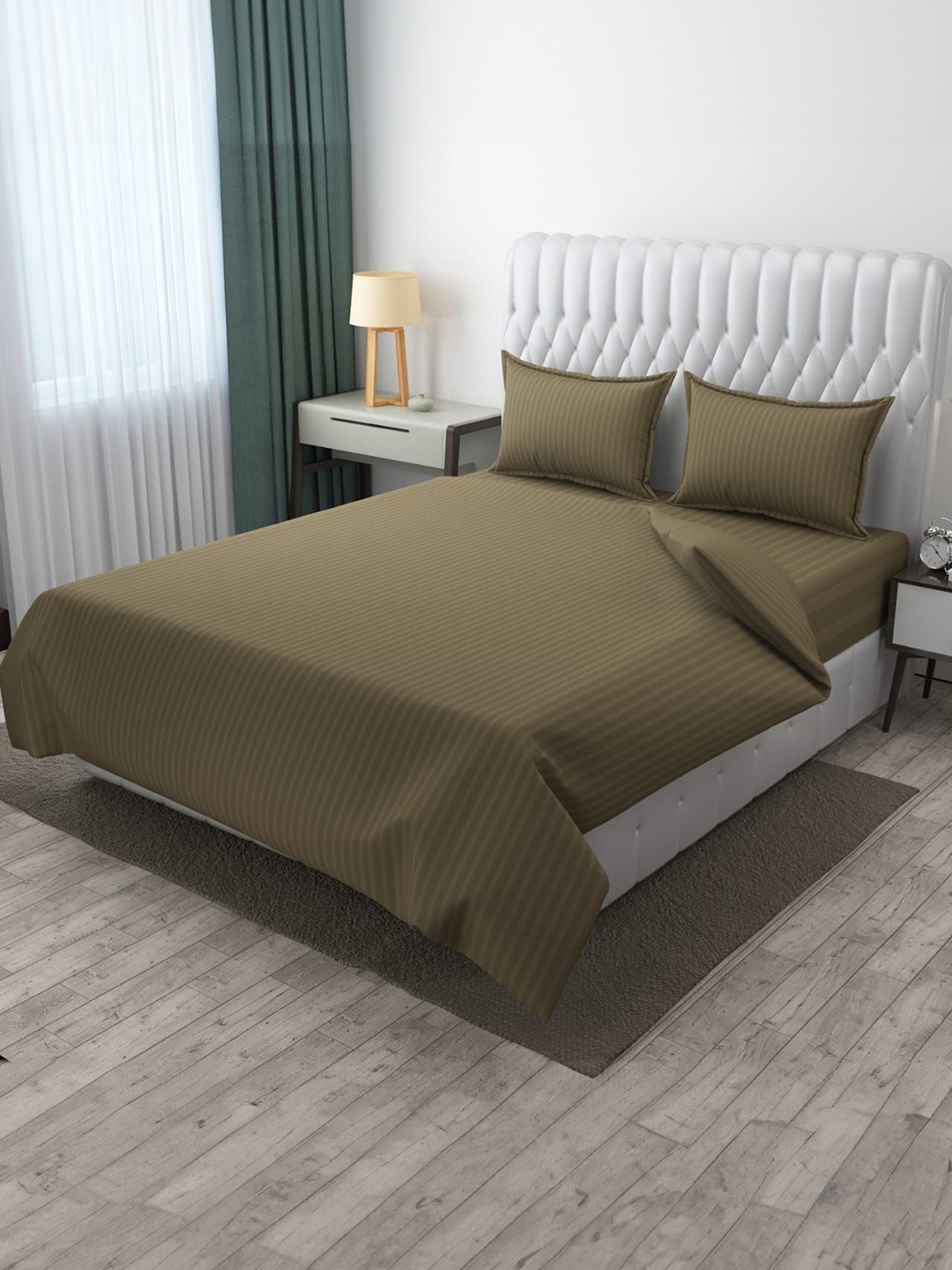 CLIO'S HERITAGE STORE Beige Striped 210 TC Cotton Queen Bedsheet Set 2.2 m x 2.54 m
CLIO'S HERITAGE STORE Beige Striped 210 TC Cotton Queen Bedsheet Set 2.2 m x 2.54 m