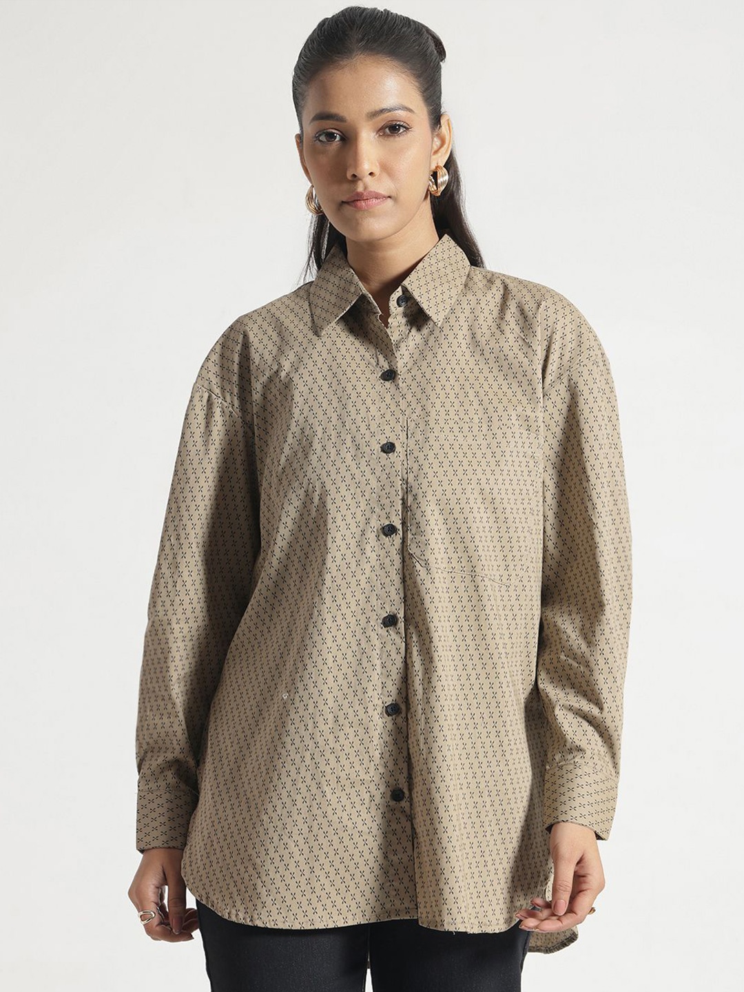 Code 61 Women Comfort Oversized Fit Club Collar Abstract Printed Cotton Casual Shirt, Khaki
Code 61 Women Comfort Oversized Fit Club Collar Abstract Printed Cotton Casual Shirt, Khaki
