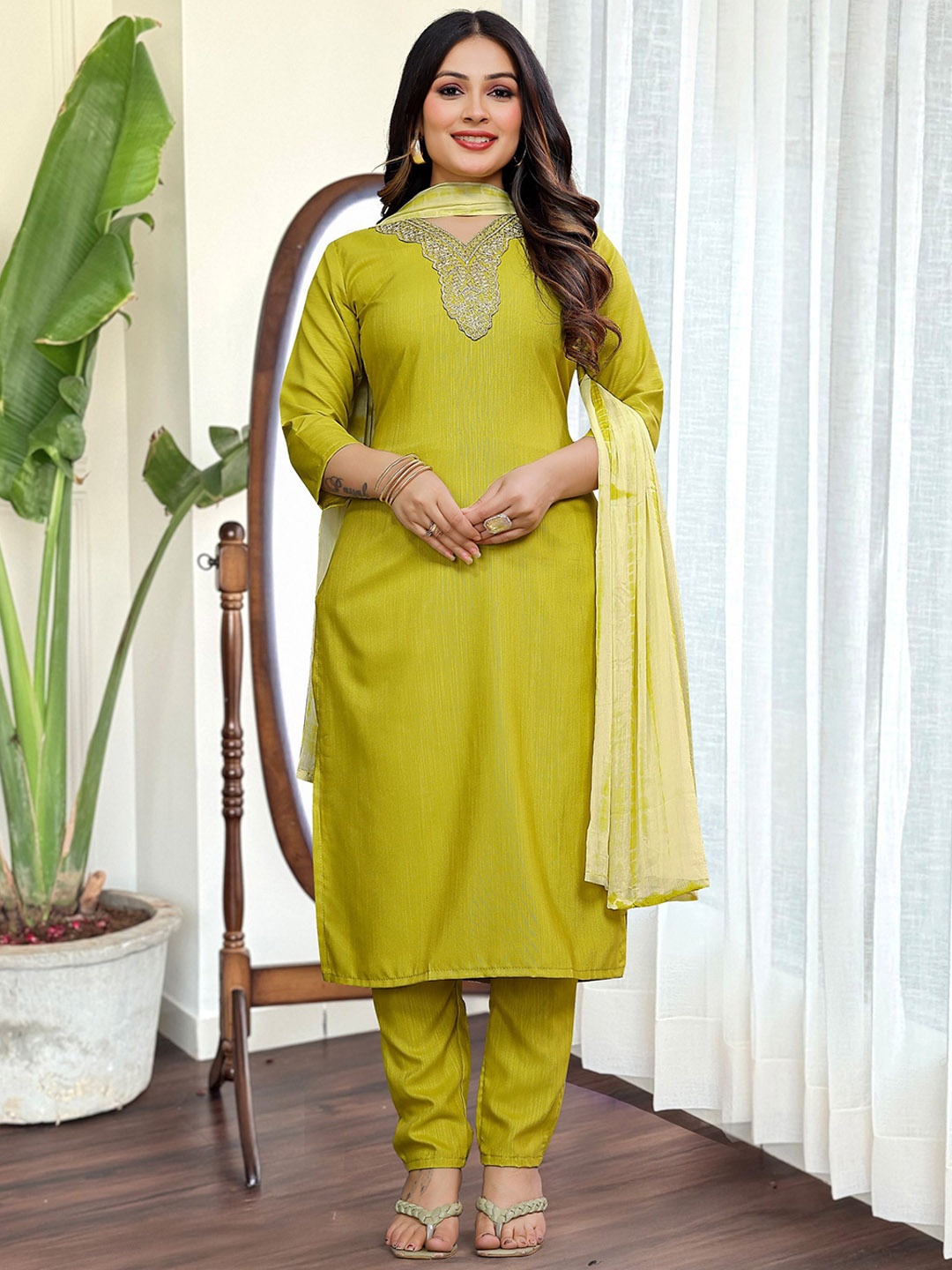 Moda Rapido Floral Embroidered V-Neck Sequinned Straight Kurta With Trouser And Dupatta, Fluorescent green
Moda Rapido Floral Embroidered V-Neck Sequinned Straight Kurta With Trouser And Dupatta, Fluorescent green