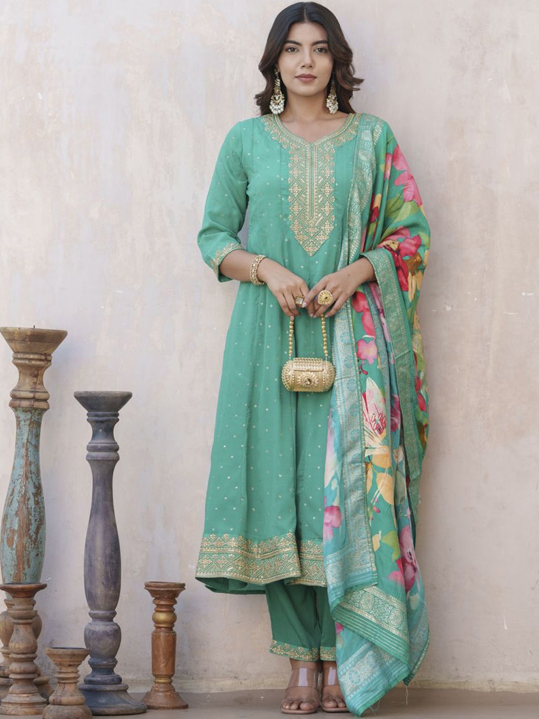 Sangria Blue Floral Embroidered Panelled Sequinned A-Line Kurta With Trousers And Dupatta
Sangria Blue Floral Embroidered Panelled Sequinned A-Line Kurta With Trousers And Dupatta