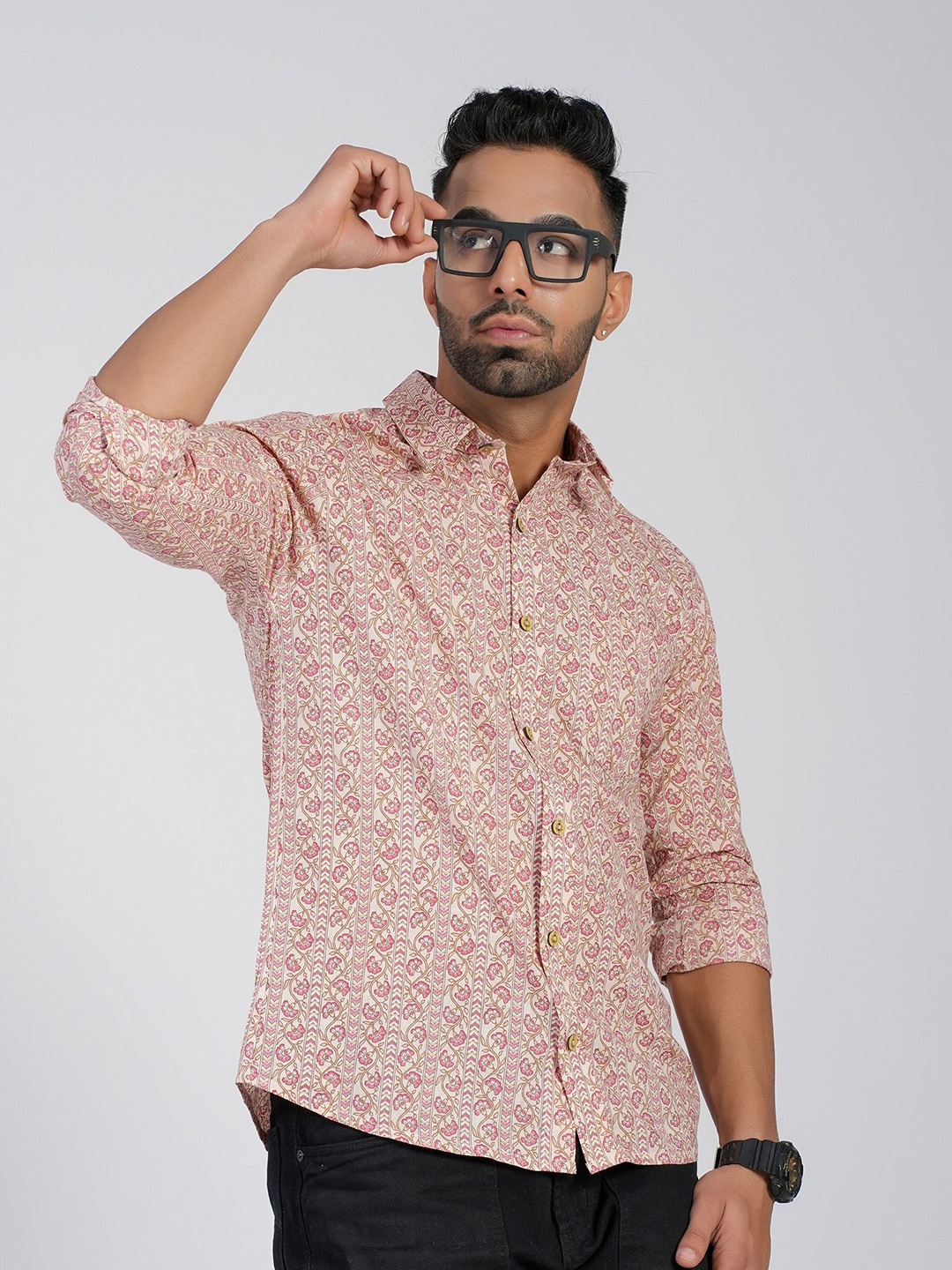 Cotton Curio Men Comfort Fit Spread Collar Floral Printed Cotton Casual Shirt, Peach
Cotton Curio Men Comfort Fit Spread Collar Floral Printed Cotton Casual Shirt, Peach