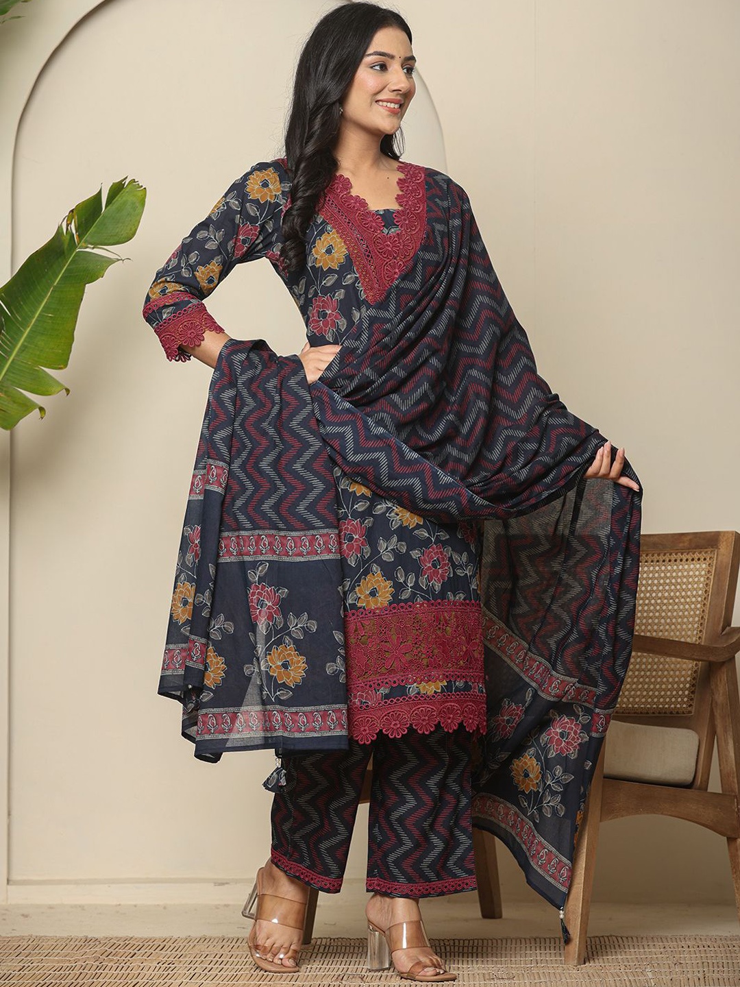 Yufta Floral Printed Notch Neck Pure Cotton Straight Kurta With Trouser & Dupatta, Navy blue
Yufta Floral Printed Notch Neck Pure Cotton Straight Kurta With Trouser & Dupatta, Navy blue