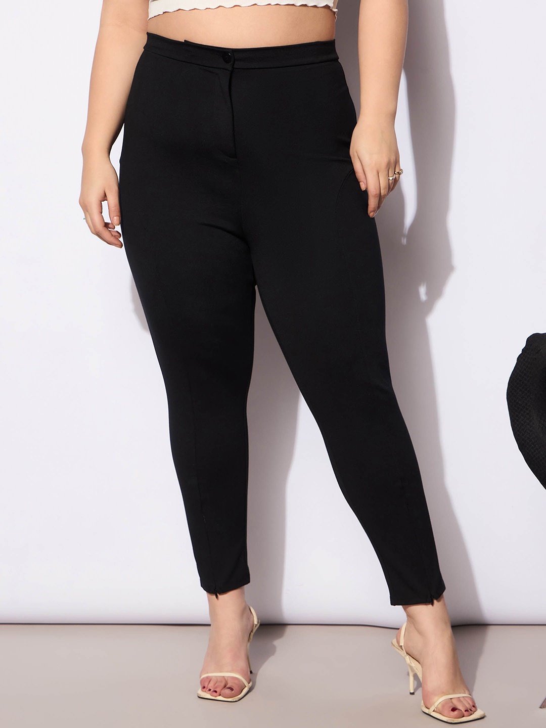 SASSAFRAS Curve Women Plus Size Roma Front Zipper Mom Fit Pants Slim Fit Trousers, Black
SASSAFRAS Curve Women Plus Size Roma Front Zipper Mom Fit Pants Slim Fit Trousers, Black