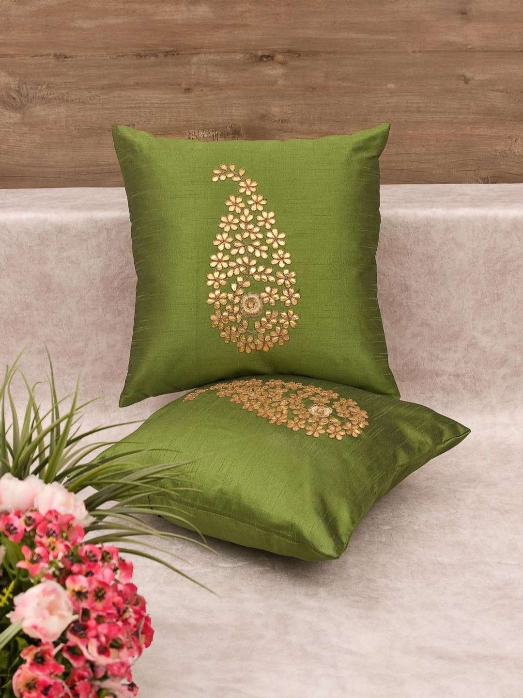 RoyalDeco Olive And Gold-Toned 2 Pieces Floral Embroidered Silk Square Cushion Covers
RoyalDeco Olive And Gold-Toned 2 Pieces Floral Embroidered Silk Square Cushion Covers