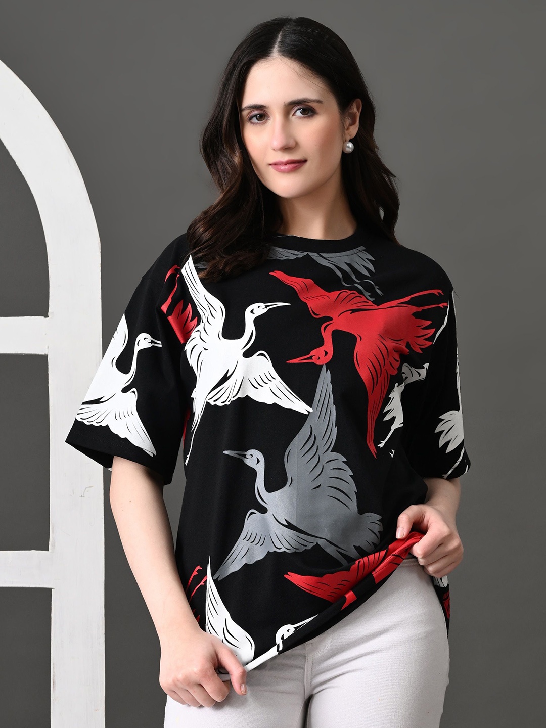 The Roadster Lifestyle Co. Women Bio Finish Animal Printed Cotton Oversized T-shirt, Black
The Roadster Lifestyle Co. Women Bio Finish Animal Printed Cotton Oversized T-shirt, Black