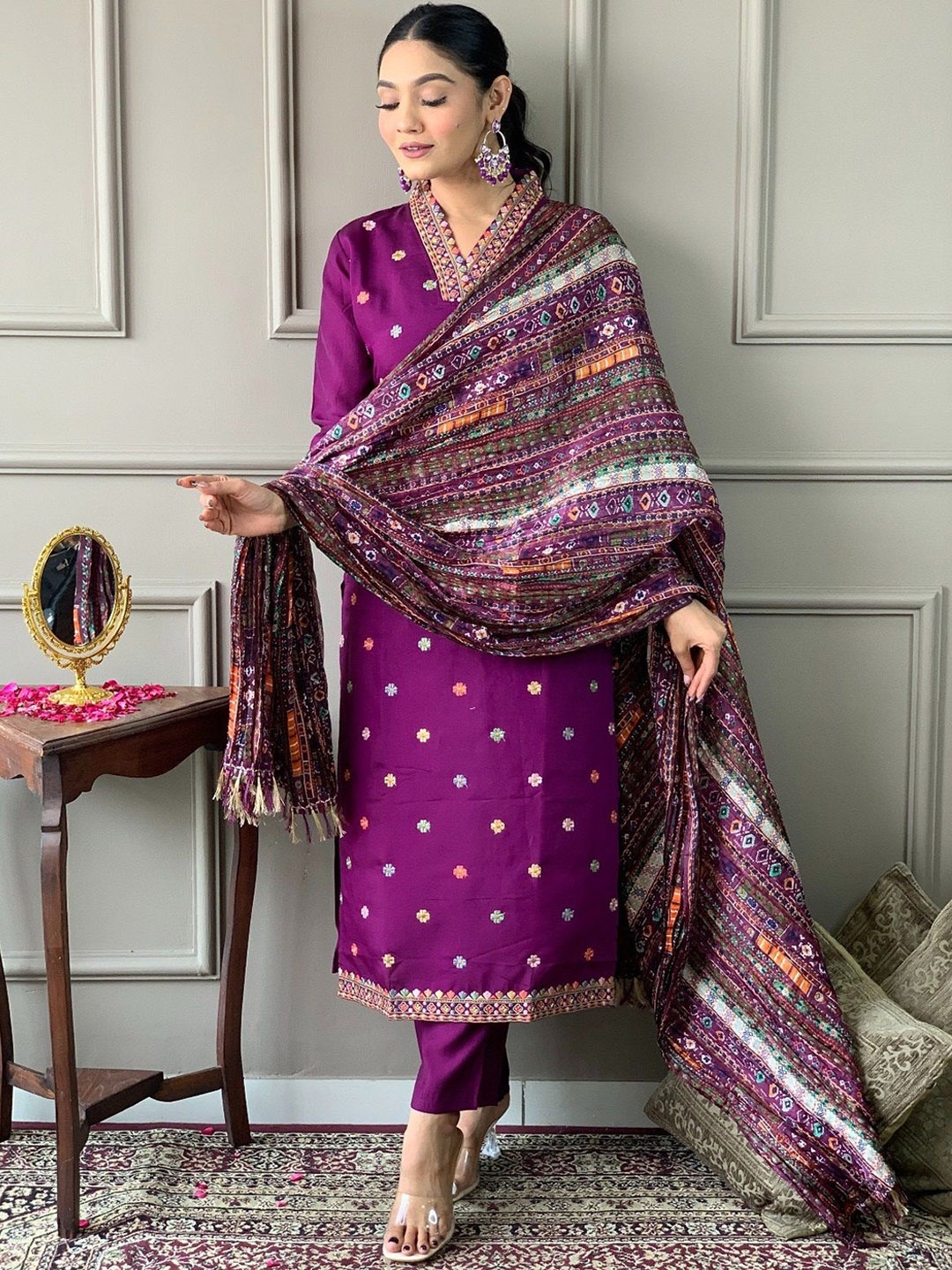 CLIW Women Floral Embroidered Regular Thread Work Chanderi Cotton Kurta with Trousers & With Dupatta, Violet
CLIW Women Floral Embroidered Regular Thread Work Chanderi Cotton Kurta with Trousers & With Dupatta, Violet