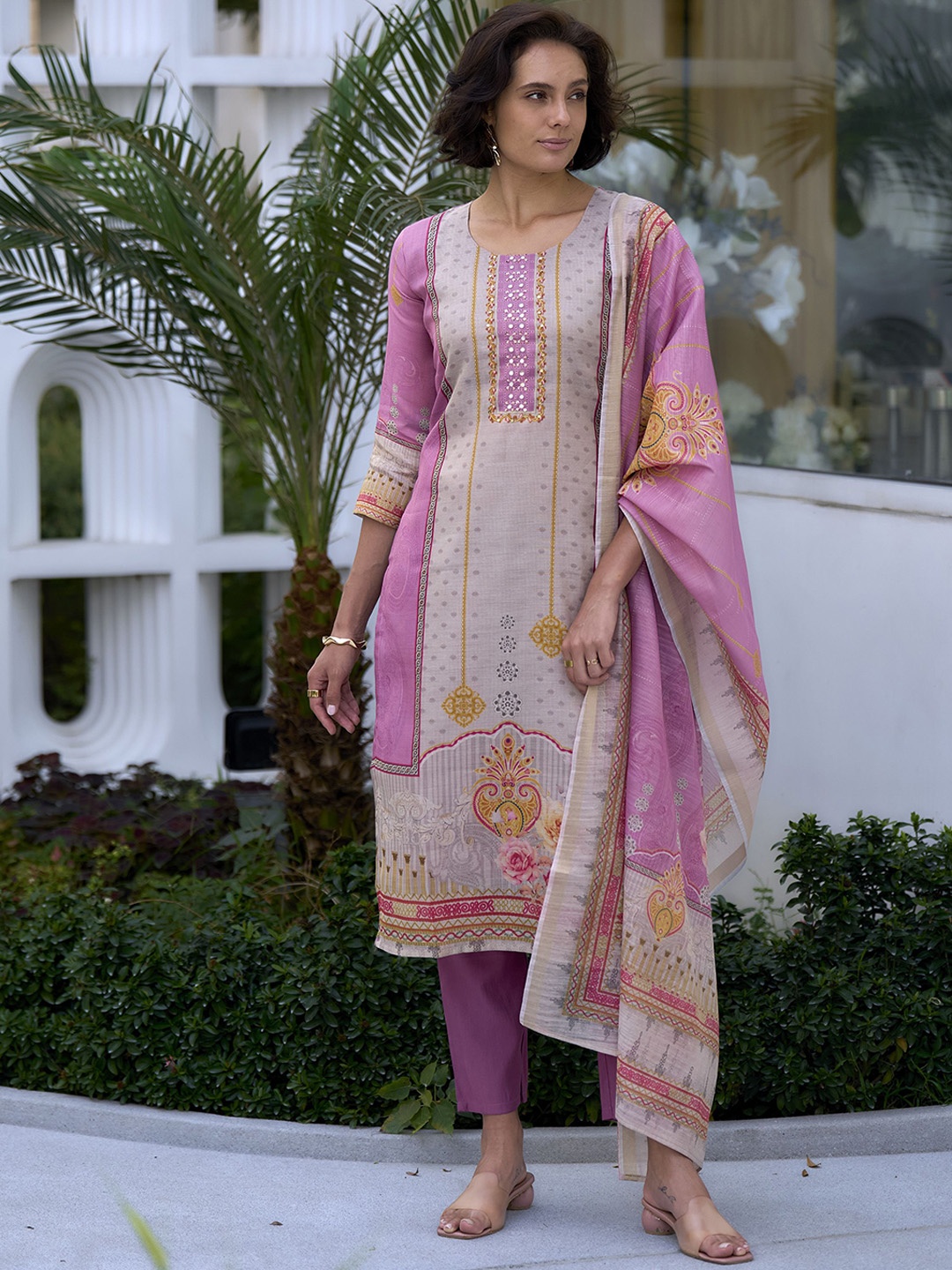 SHREE LAXMINARAYAN EXPORT Ethnic Motifs Printed Straight Kurta With Trouser & Dupatta, Pink
SHREE LAXMINARAYAN EXPORT Ethnic Motifs Printed Straight Kurta With Trouser & Dupatta, Pink
