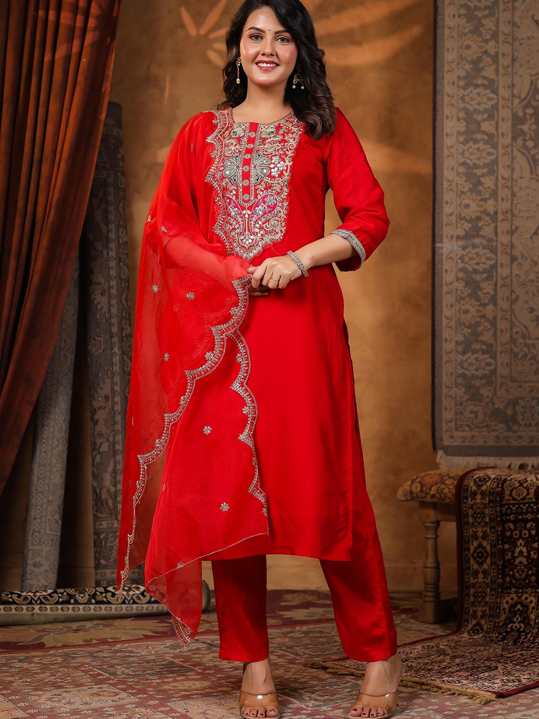 SCAKHI Ethnic Motifs Embroidered Dupion Silk Straight Kurta with Trousers & Dupatta, Red
SCAKHI Ethnic Motifs Embroidered Dupion Silk Straight Kurta with Trousers & Dupatta, Red