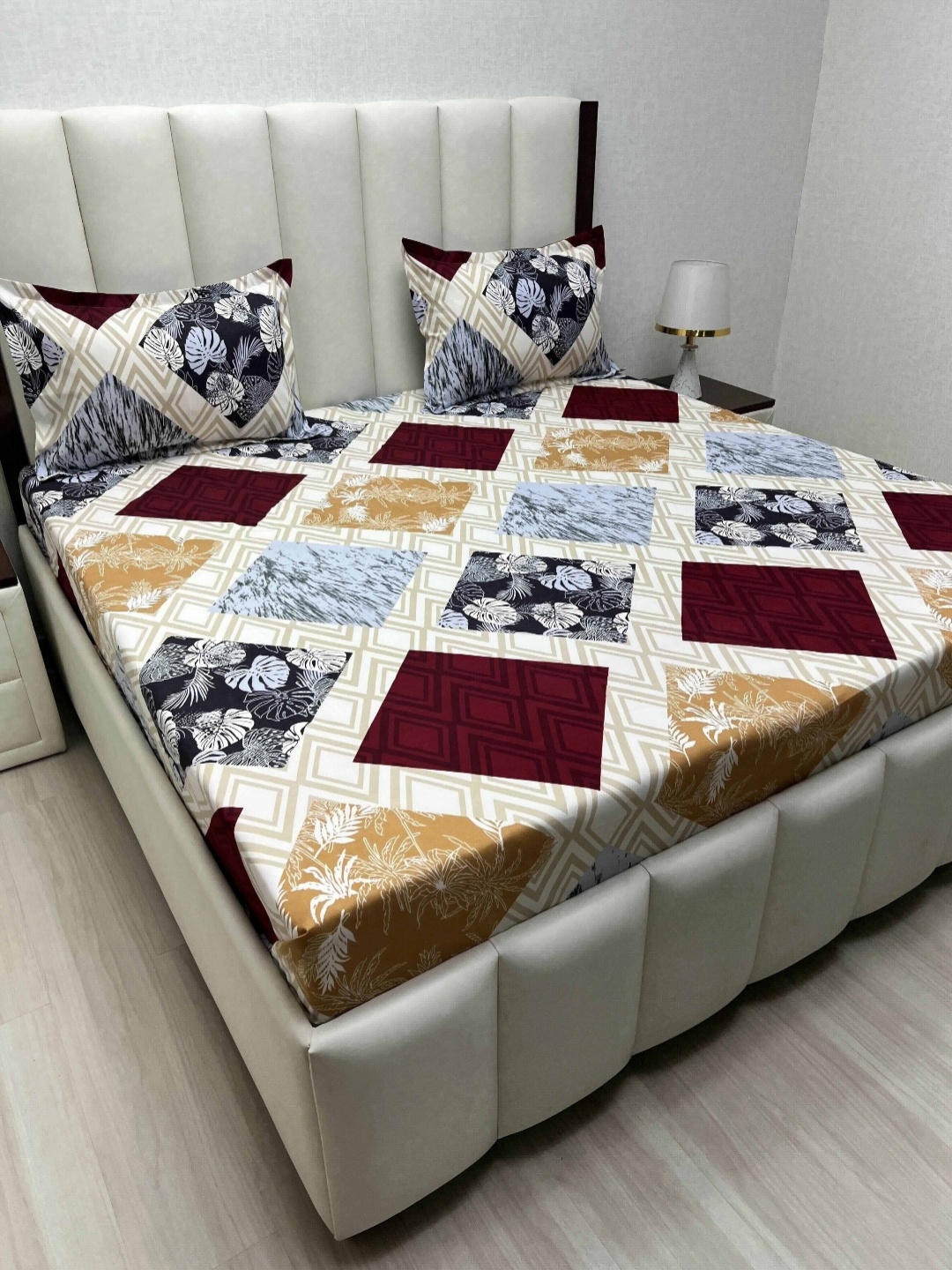 Pure Decor Amulya White Printed Microfiber 330 TC Queen Bedsheet Set-2.28 m x 2.54 m
Pure Decor Amulya White Printed Microfiber 330 TC Queen Bedsheet Set-2.28 m x 2.54 m