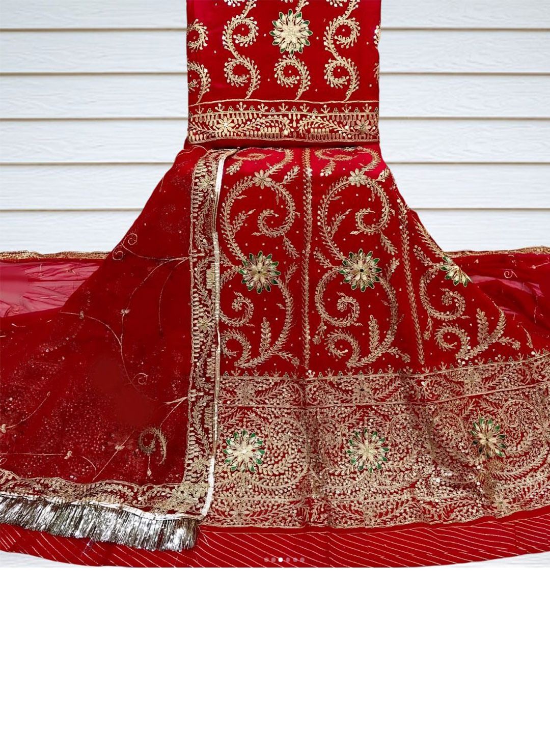 MADHUR HAND WORK ART Sequinned Semi-Stitched Lehenga & Unstitched Blouse With Dupatta, Red
MADHUR HAND WORK ART Sequinned Semi-Stitched Lehenga & Unstitched Blouse With Dupatta, Red