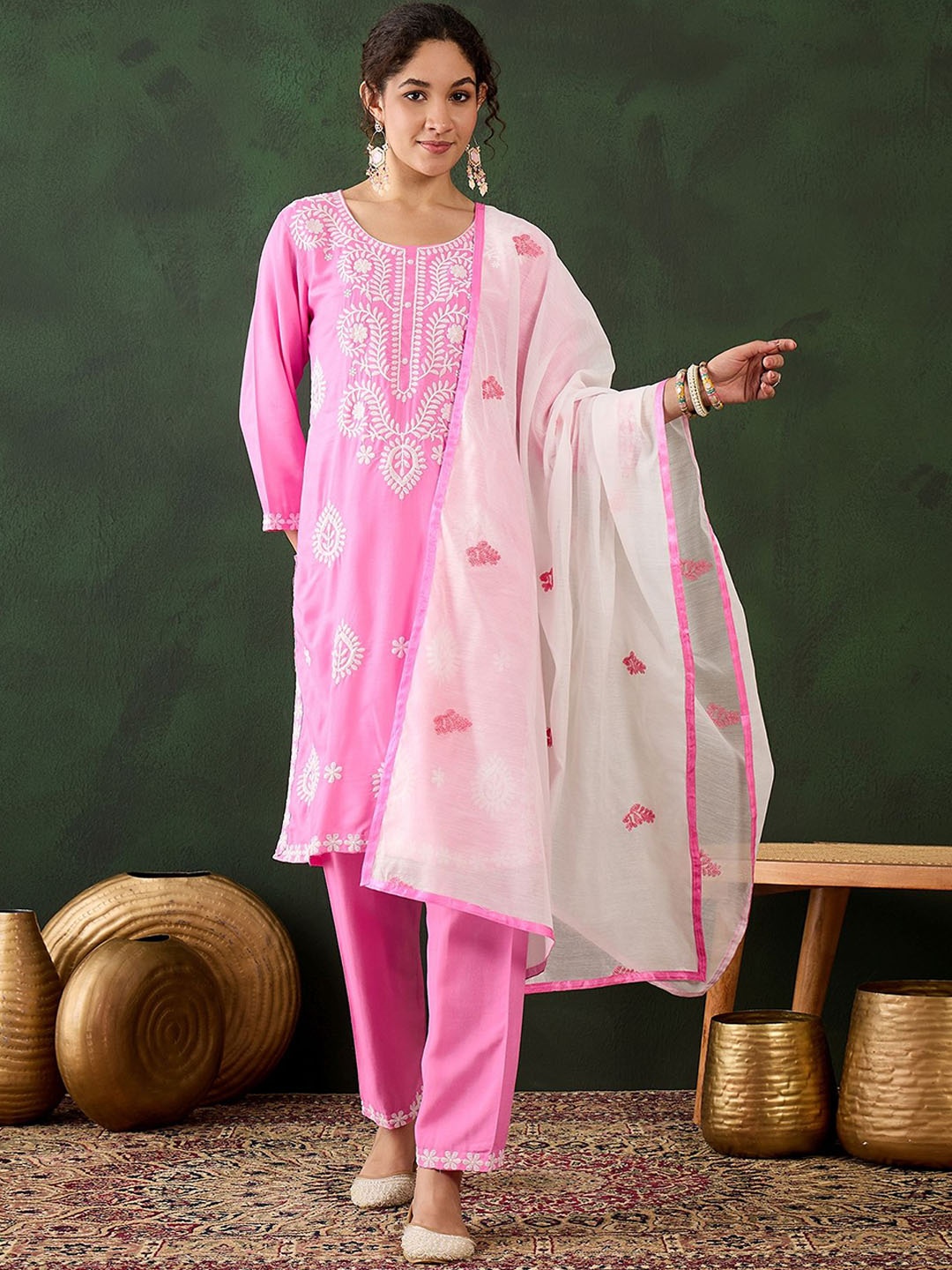 HERE&NOW Floral Embroidered Straight Thread Work Kurta With Salwar And Dupatta, Pink
HERE&NOW Floral Embroidered Straight Thread Work Kurta With Salwar And Dupatta, Pink