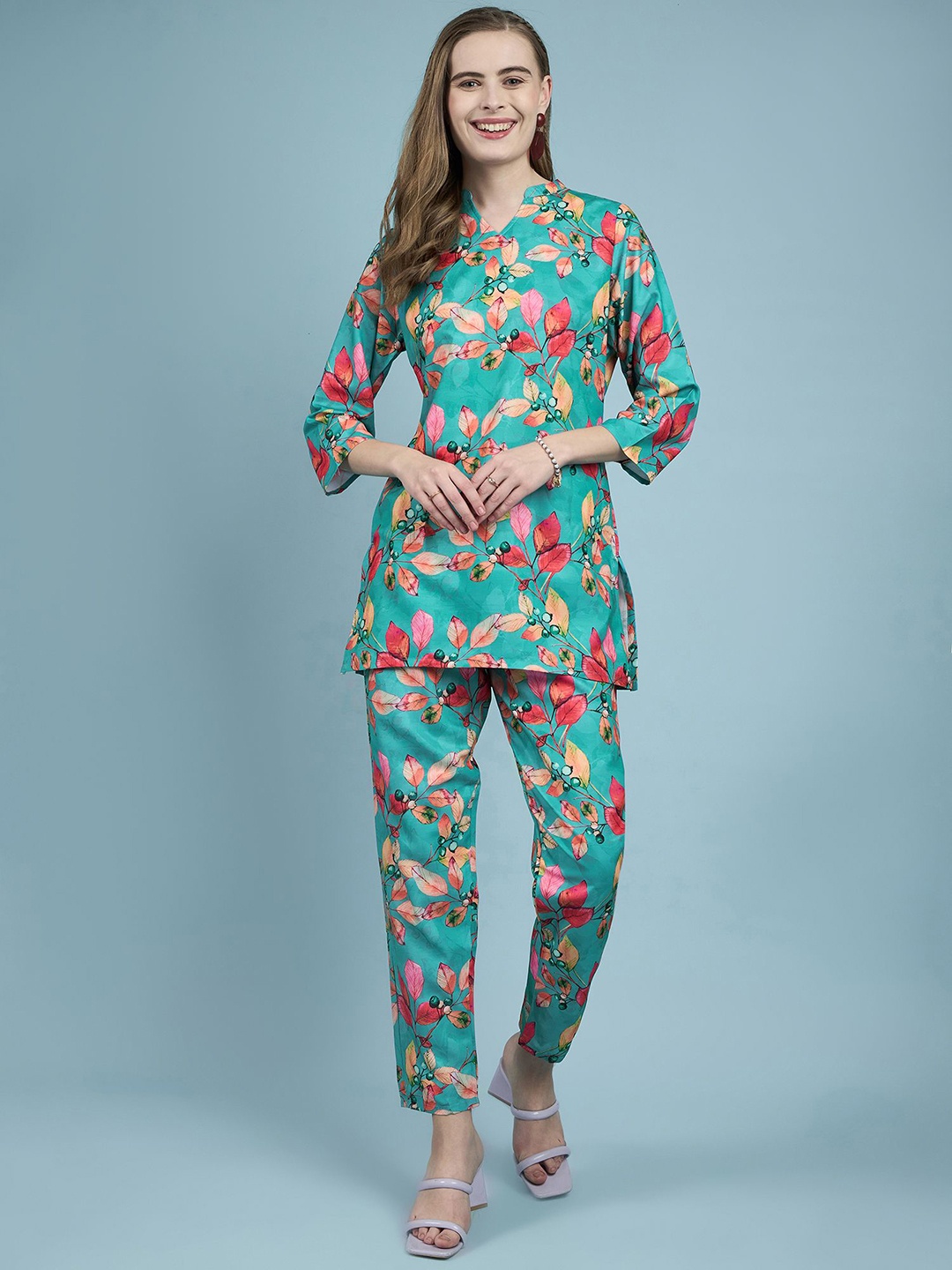 all about you Turquoise Blue & Pink Floral Printed Mandarin Collar Tunic With Trousers
all about you Turquoise Blue & Pink Floral Printed Mandarin Collar Tunic With Trousers