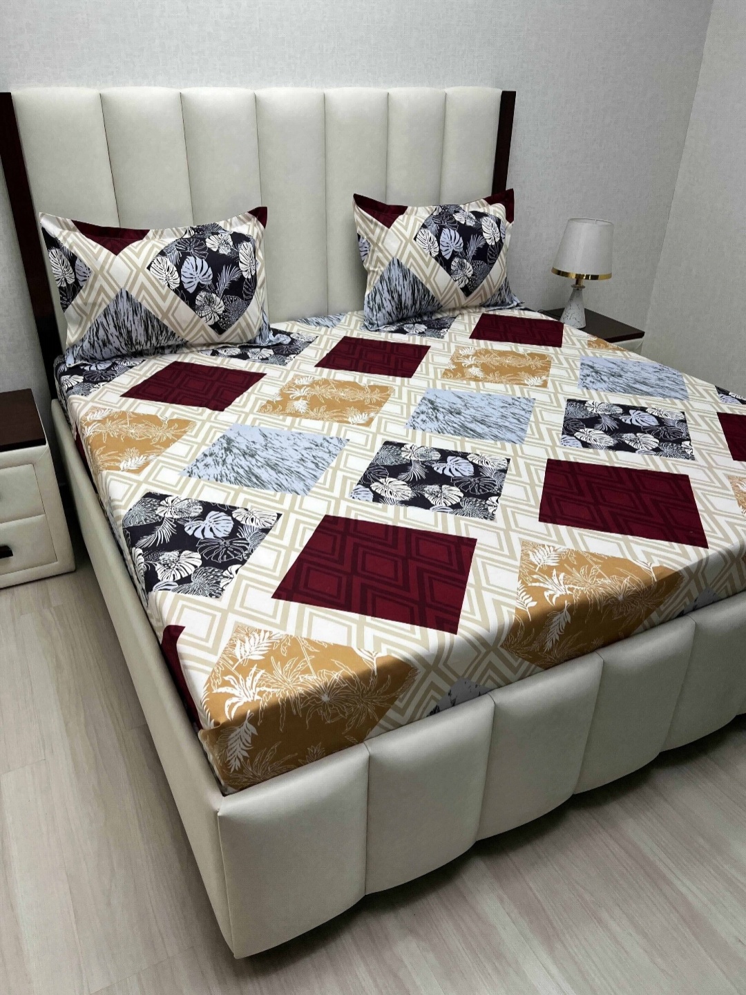 Pure Decor Grey Geometric 240 TC Microfiber Queen Bedsheet Set-2.28 m x 2.54 m, White
Pure Decor Grey Geometric 240 TC Microfiber Queen Bedsheet Set-2.28 m x 2.54 m, White