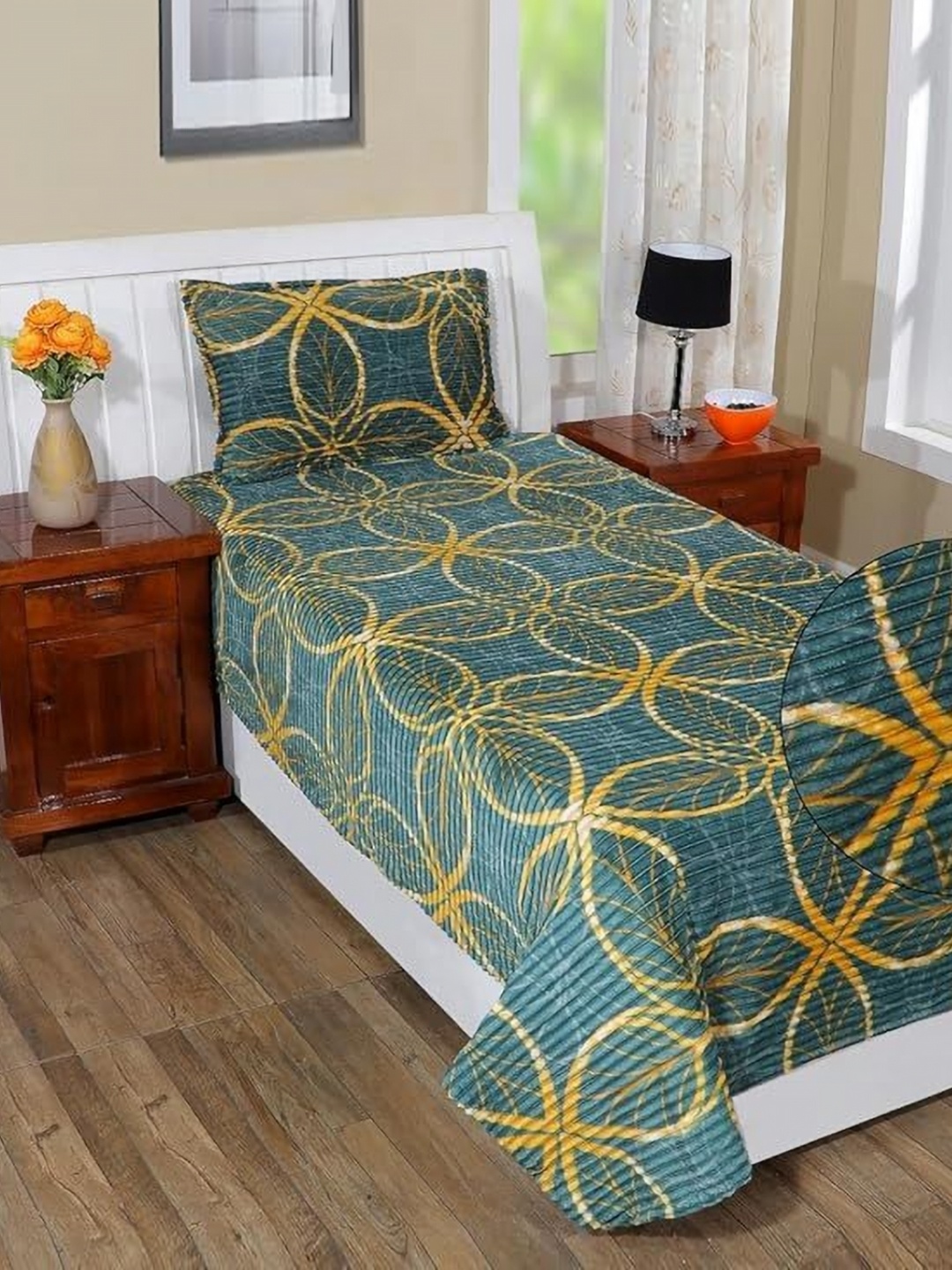 BREVARD Teal & Yellow Floral Printed Woollen 210 TC Single Bedsheet Set- 1.82 m x 0.91 m
BREVARD Teal & Yellow Floral Printed Woollen 210 TC Single Bedsheet Set- 1.82 m x 0.91 m