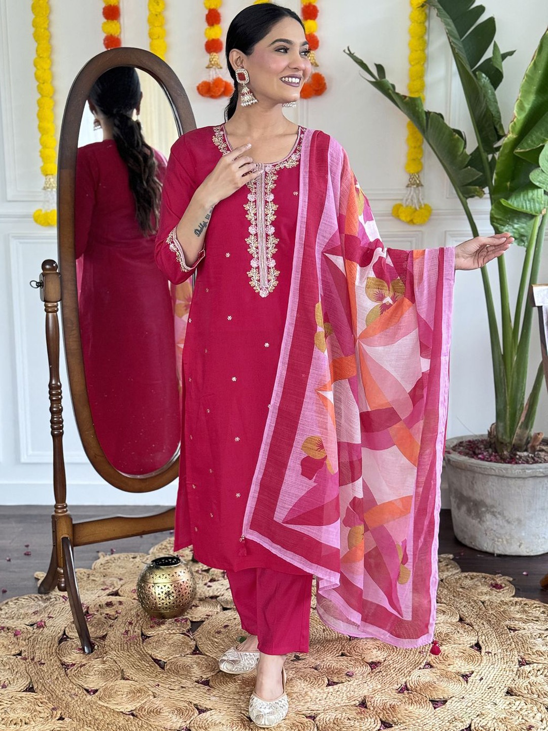 SHIJILA Floral Yoke Design Round Neck Thread Work Straight Kurta With Trousers & Dupatta, Red
SHIJILA Floral Yoke Design Round Neck Thread Work Straight Kurta With Trousers & Dupatta, Red