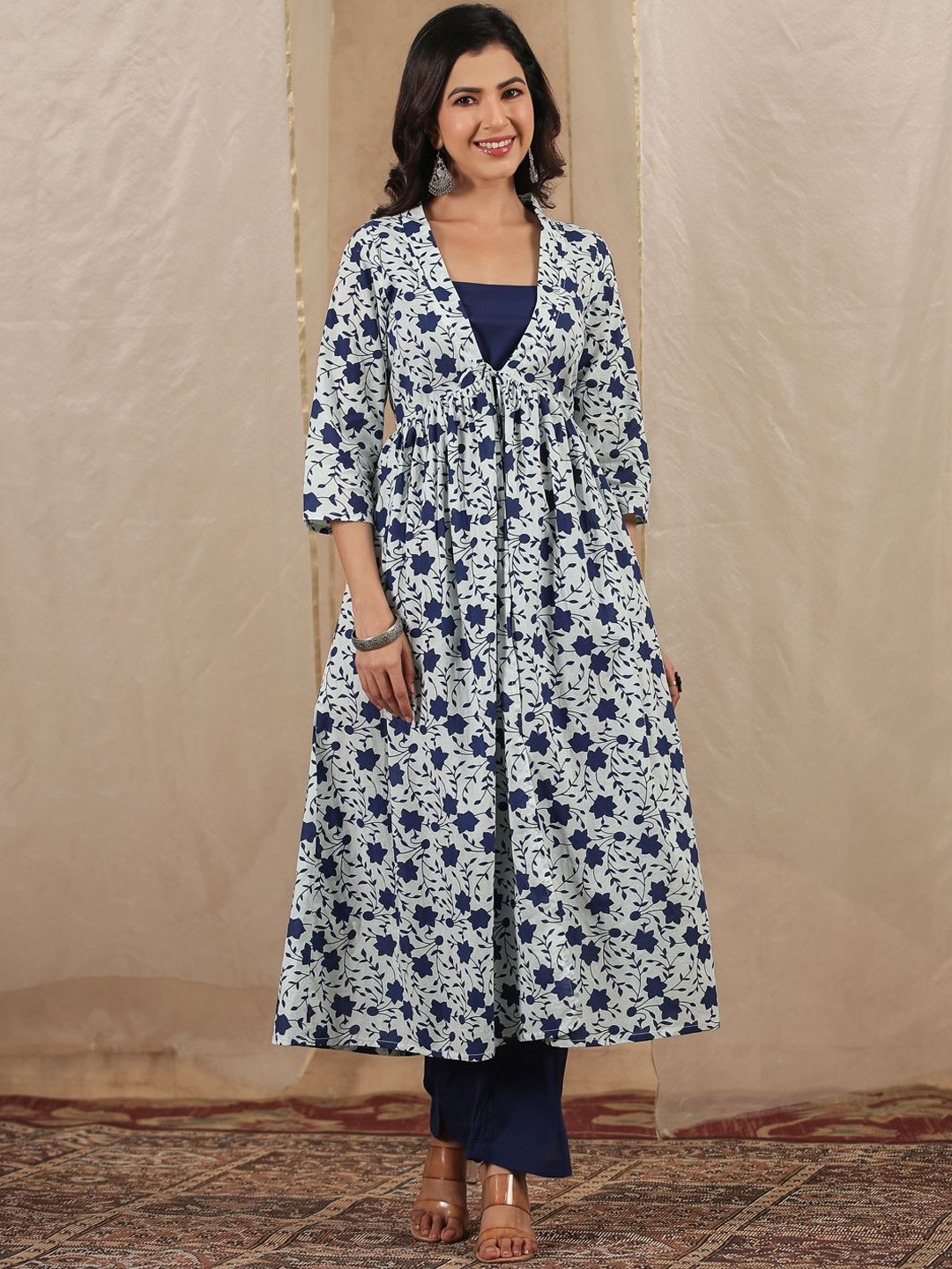 Sangria White Floral Printed Empire V-Neck Pure Cotton Kurta With Trousers & Dupatta, Blue
Sangria White Floral Printed Empire V-Neck Pure Cotton Kurta With Trousers & Dupatta, Blue