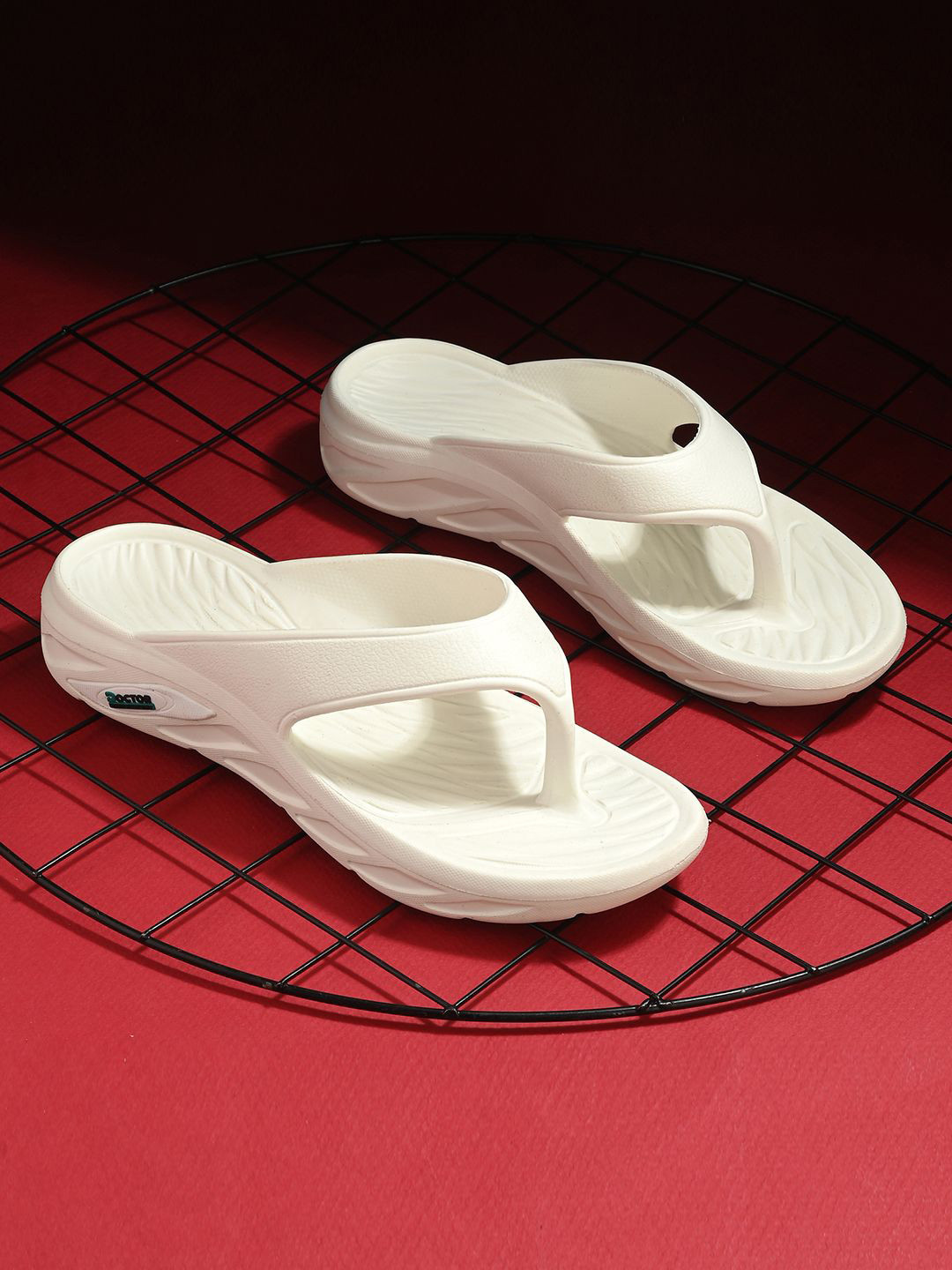 DOCTOR HEALTH SUPER SOFT Men Thong Flip-Flops, White
DOCTOR HEALTH SUPER SOFT Men Thong Flip-Flops, White