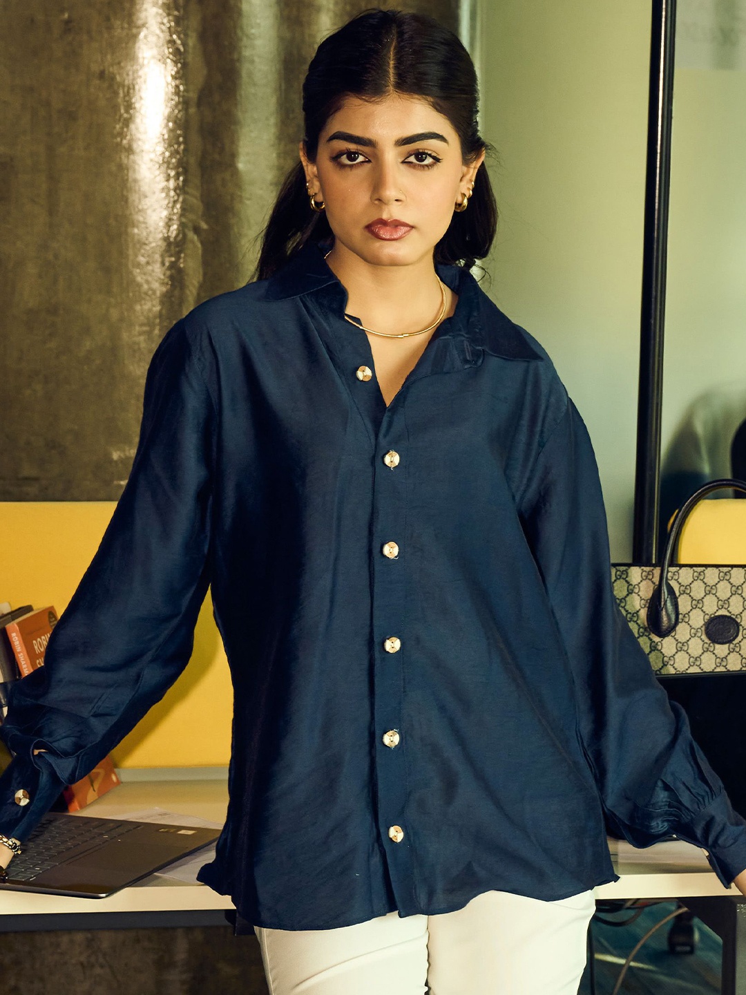 THE HOUSE OF INDU Women Comfort Relaxed Fit Spread Collar Solid Cotton Casual Shirt, Navy blue
THE HOUSE OF INDU Women Comfort Relaxed Fit Spread Collar Solid Cotton Casual Shirt, Navy blue